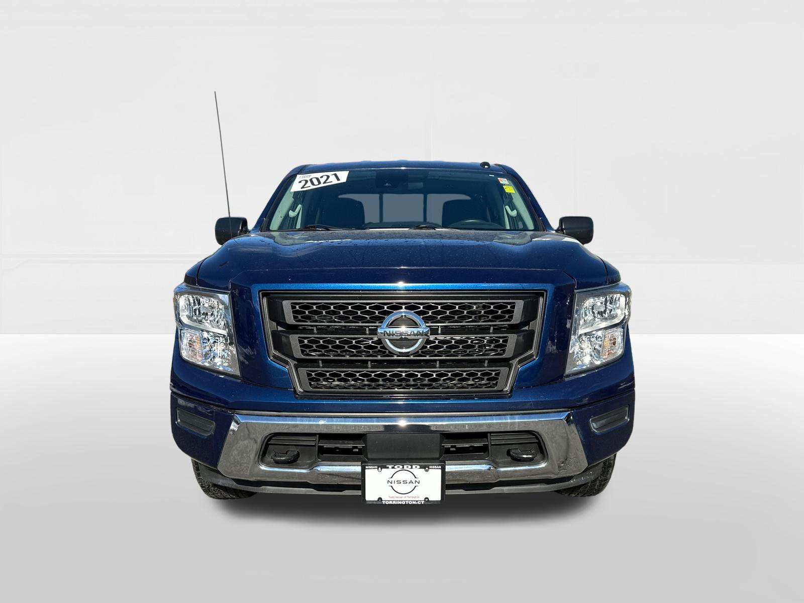 2021 Nissan Titan SV 6