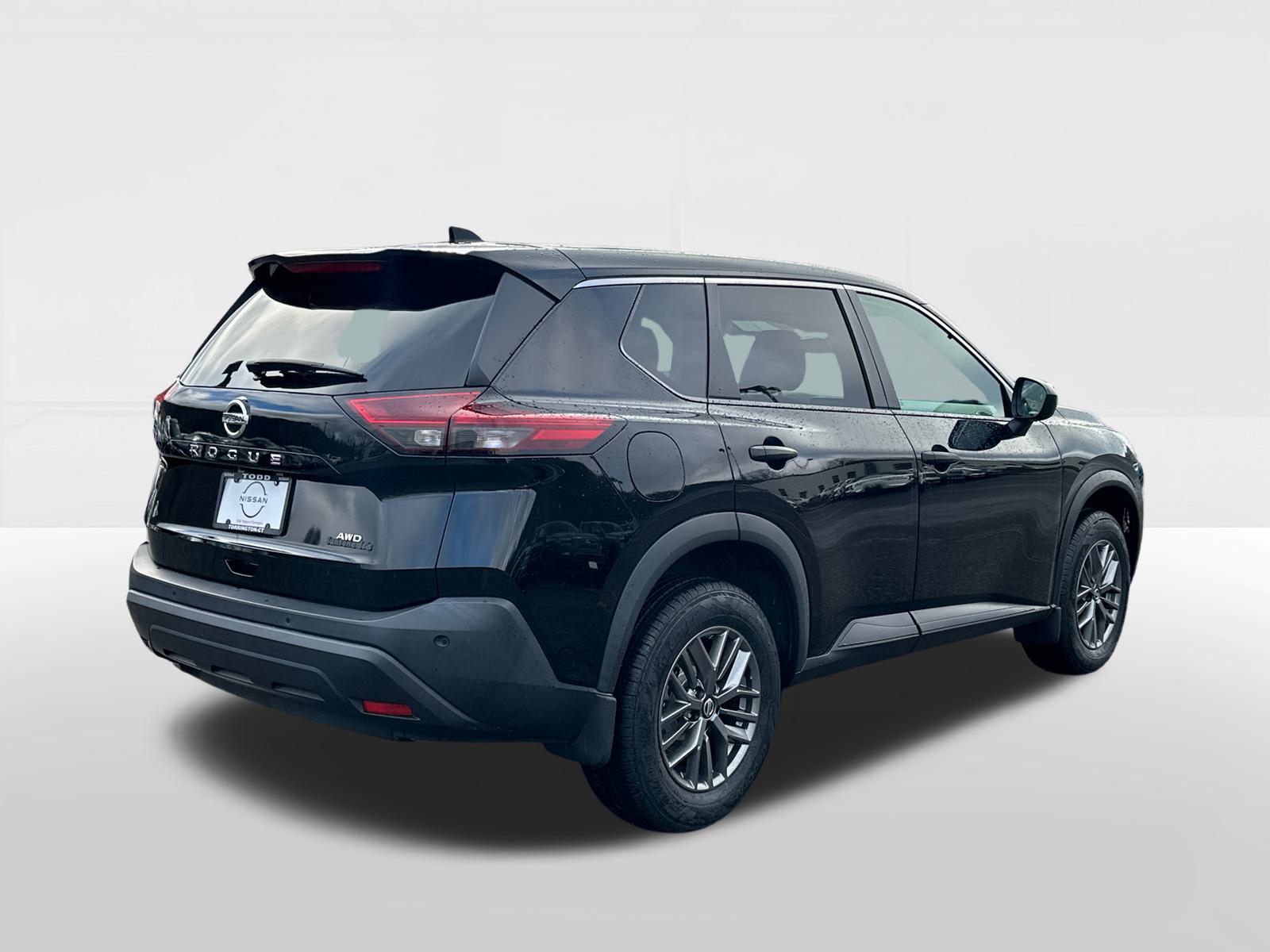 2021 Nissan Rogue S 4