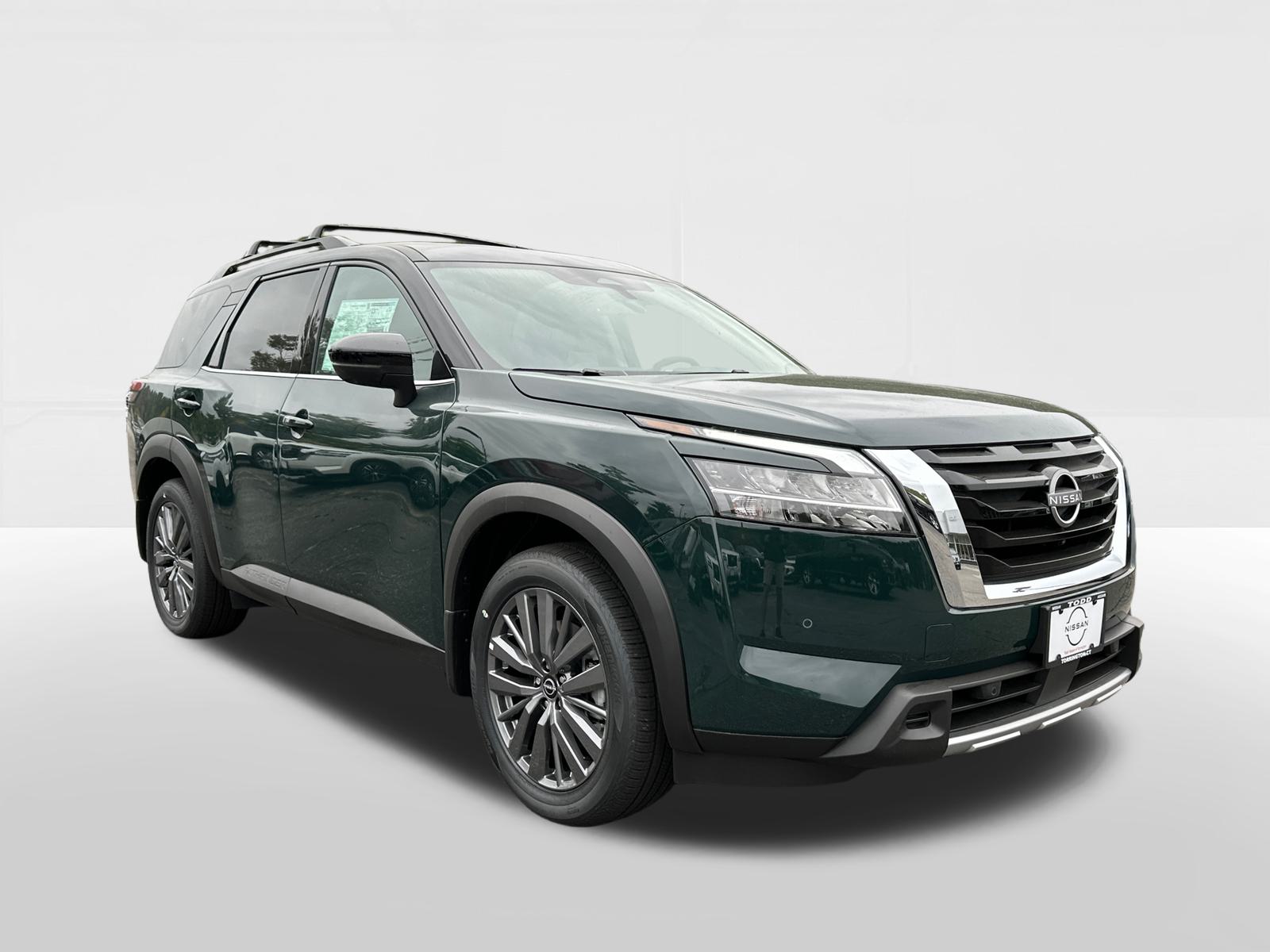 2024 Nissan Pathfinder SL 5