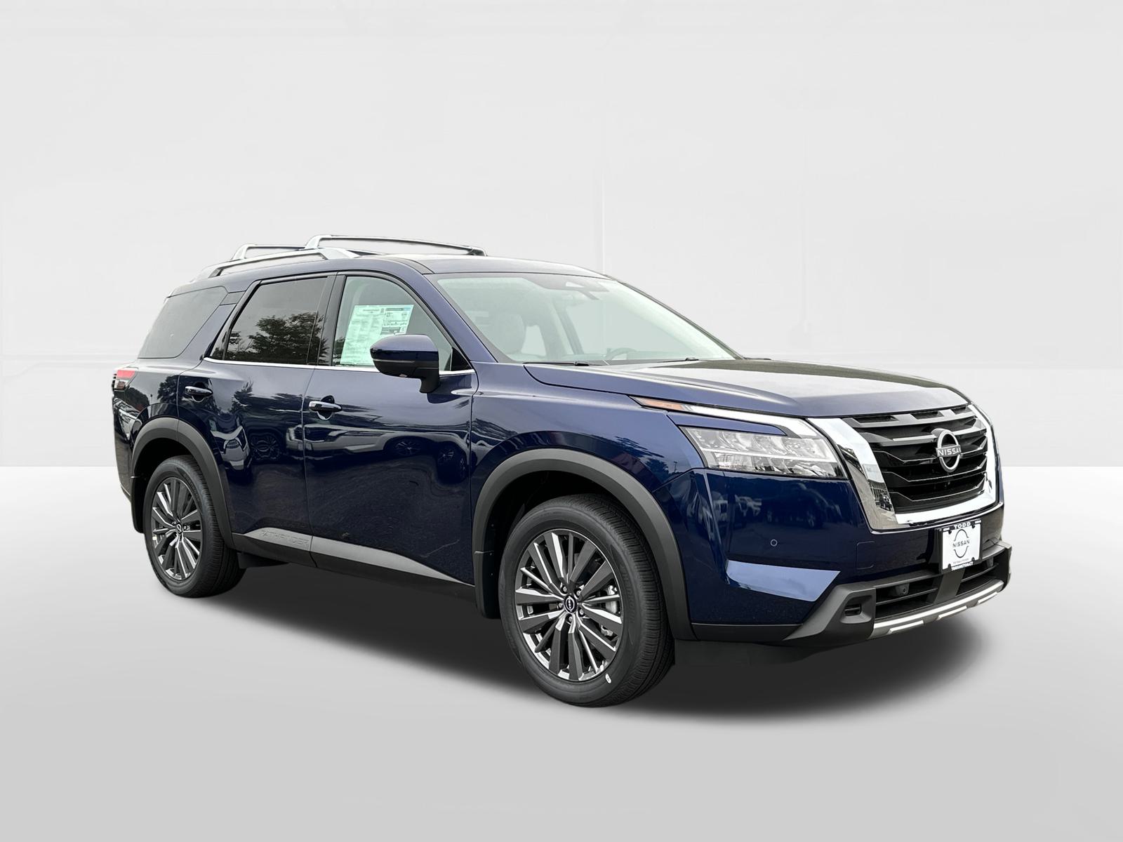 2024 Nissan Pathfinder SL 5