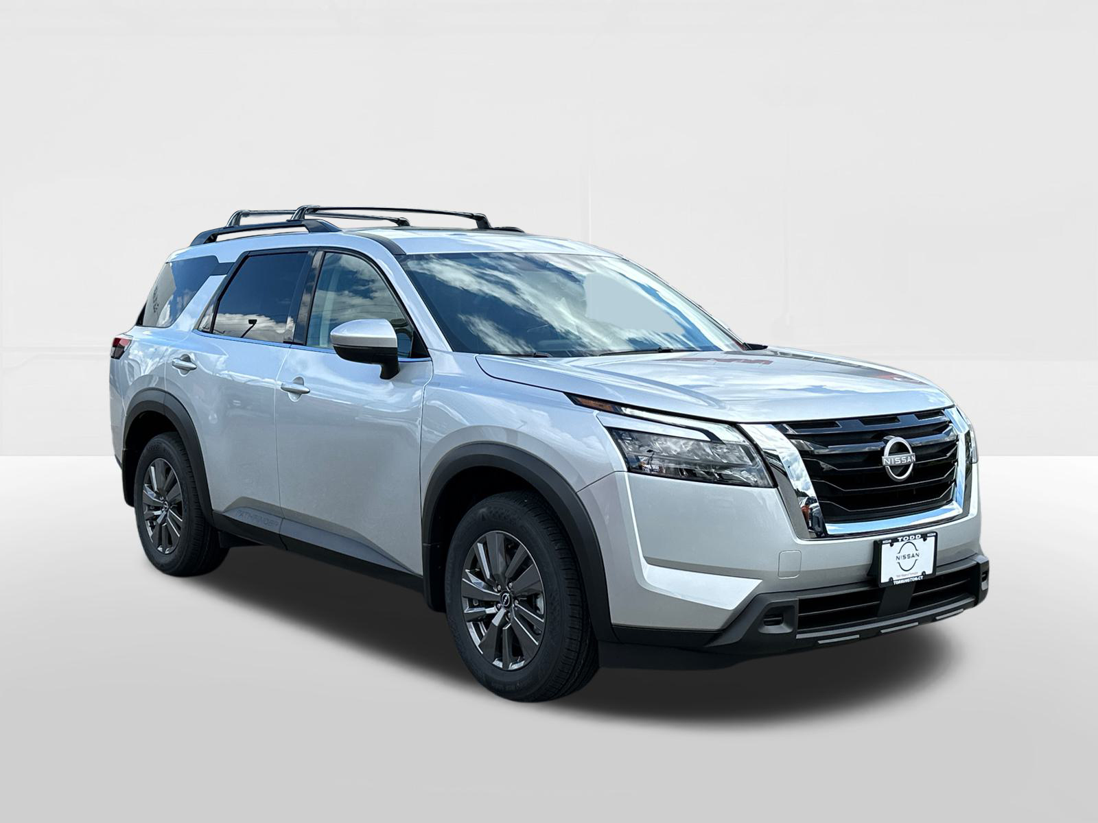 2024 Nissan Pathfinder SV 2