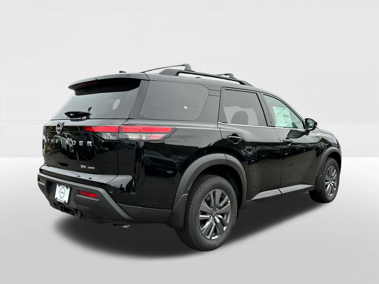 2024 Nissan Pathfinder SV 4