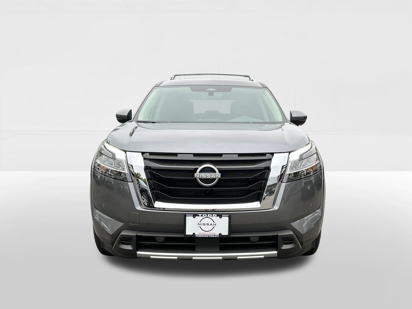 2024 Nissan Pathfinder SL 6