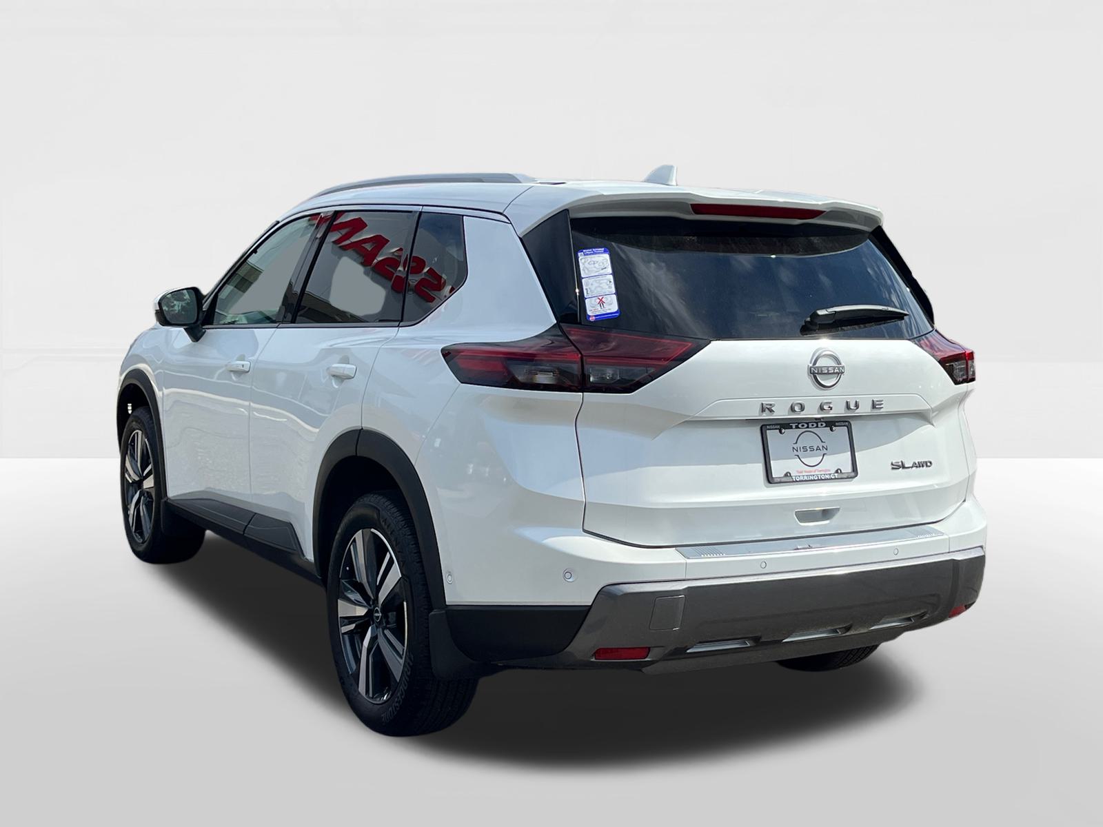 2024 Nissan Rogue SL 2