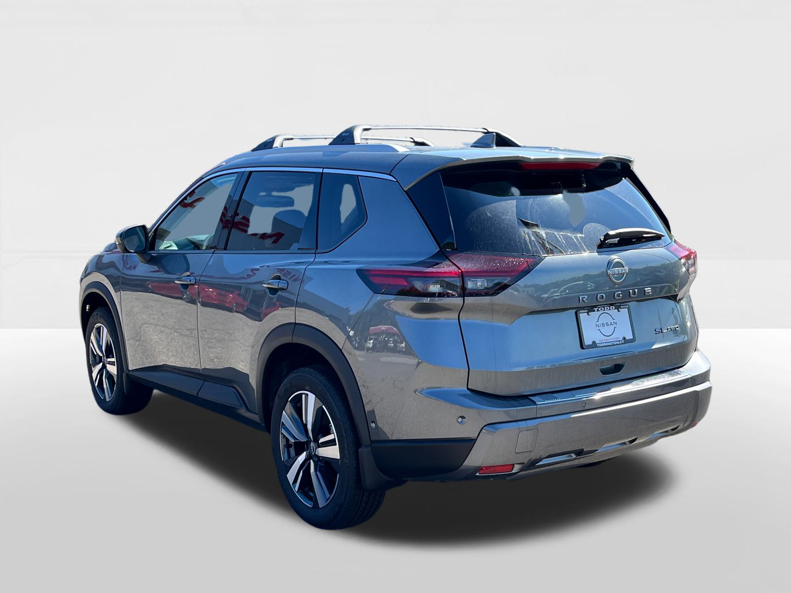 2024 Nissan Rogue SL 2