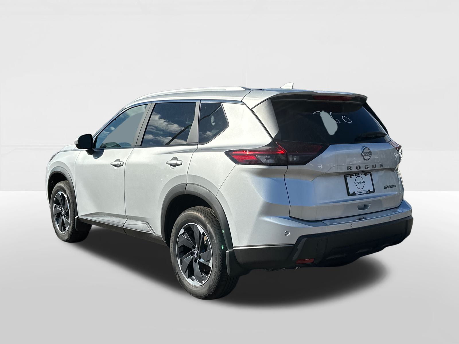 2024 Nissan Rogue SV 2