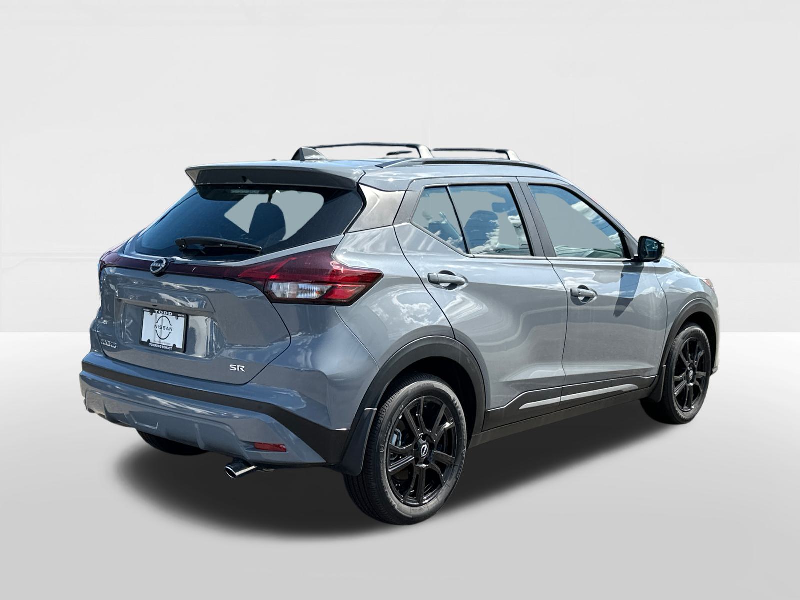 2024 Nissan Kicks SR 6