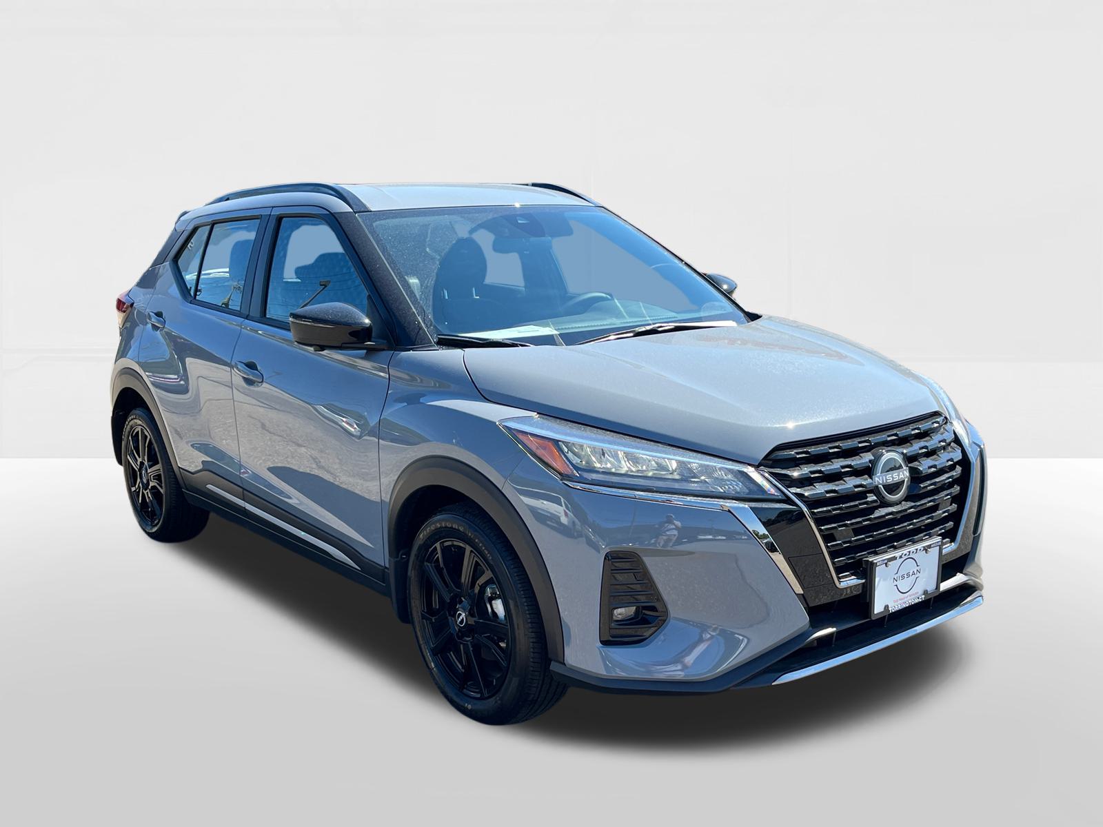 2024 Nissan Kicks SR 5