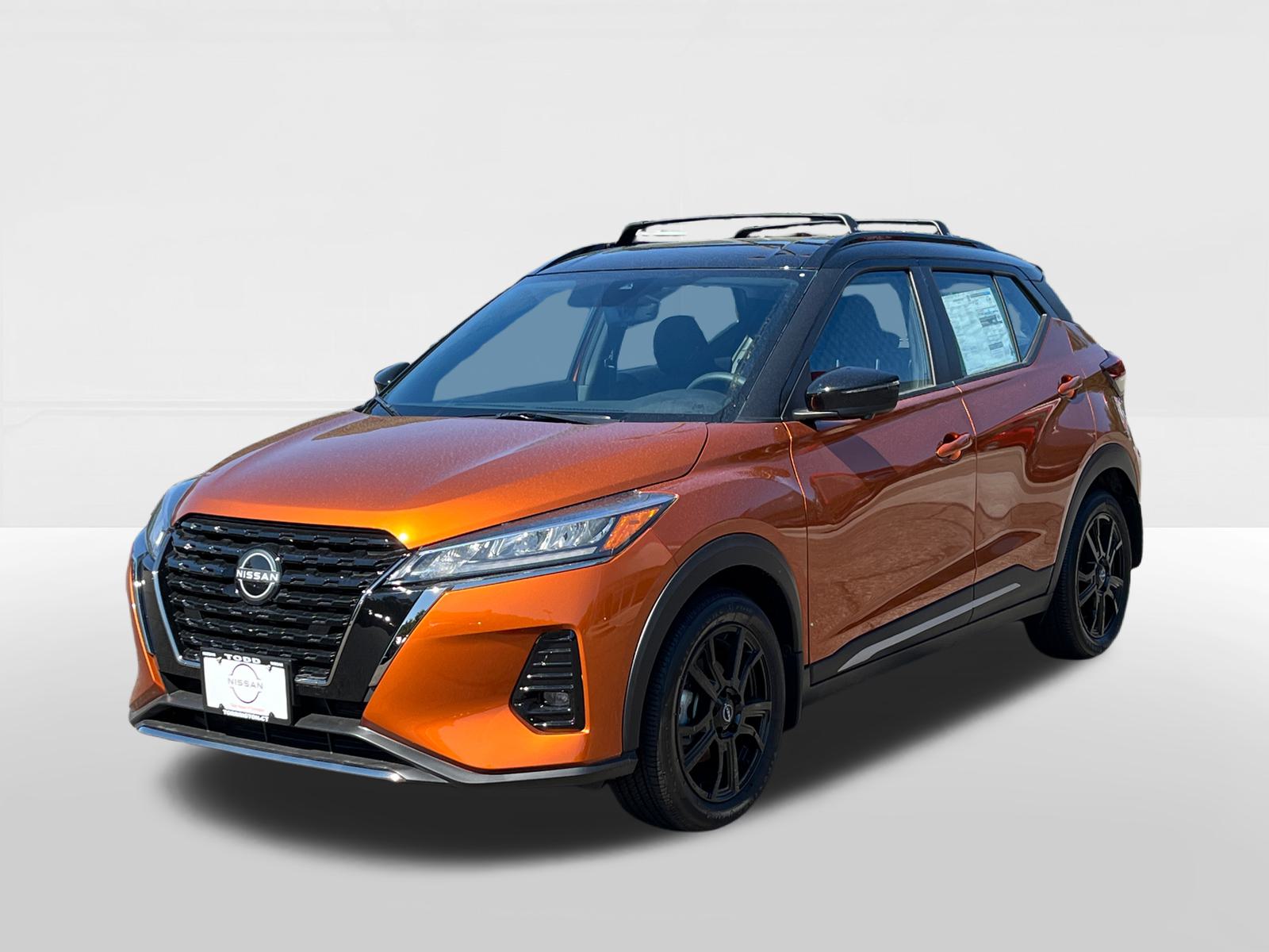 2024 Nissan Kicks SR 1