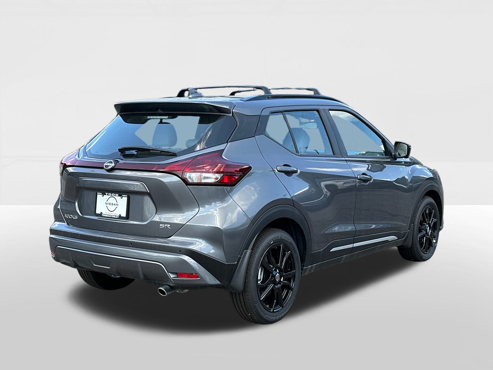 2024 Nissan Kicks SR 6