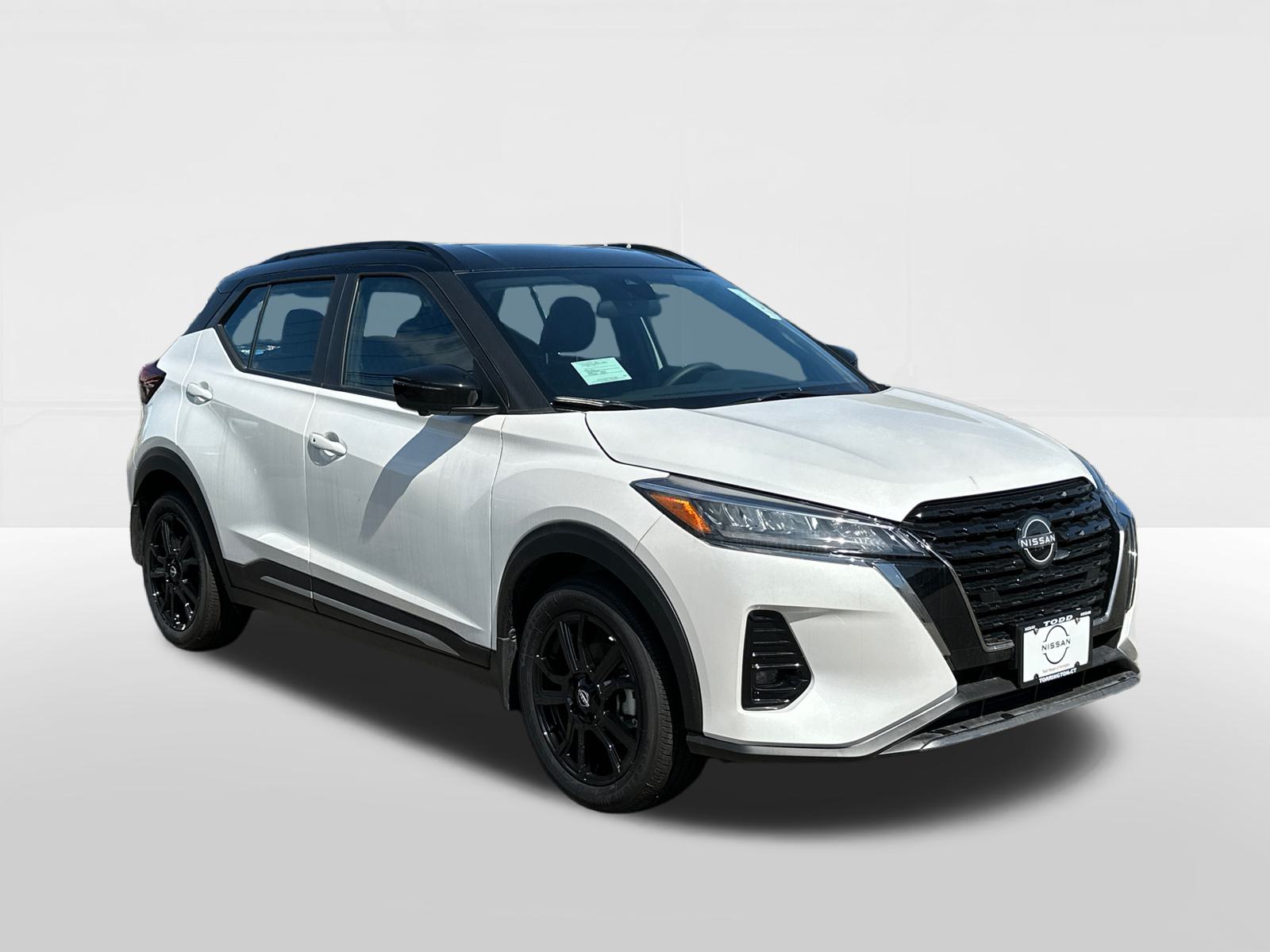 2024 Nissan Kicks SR 2