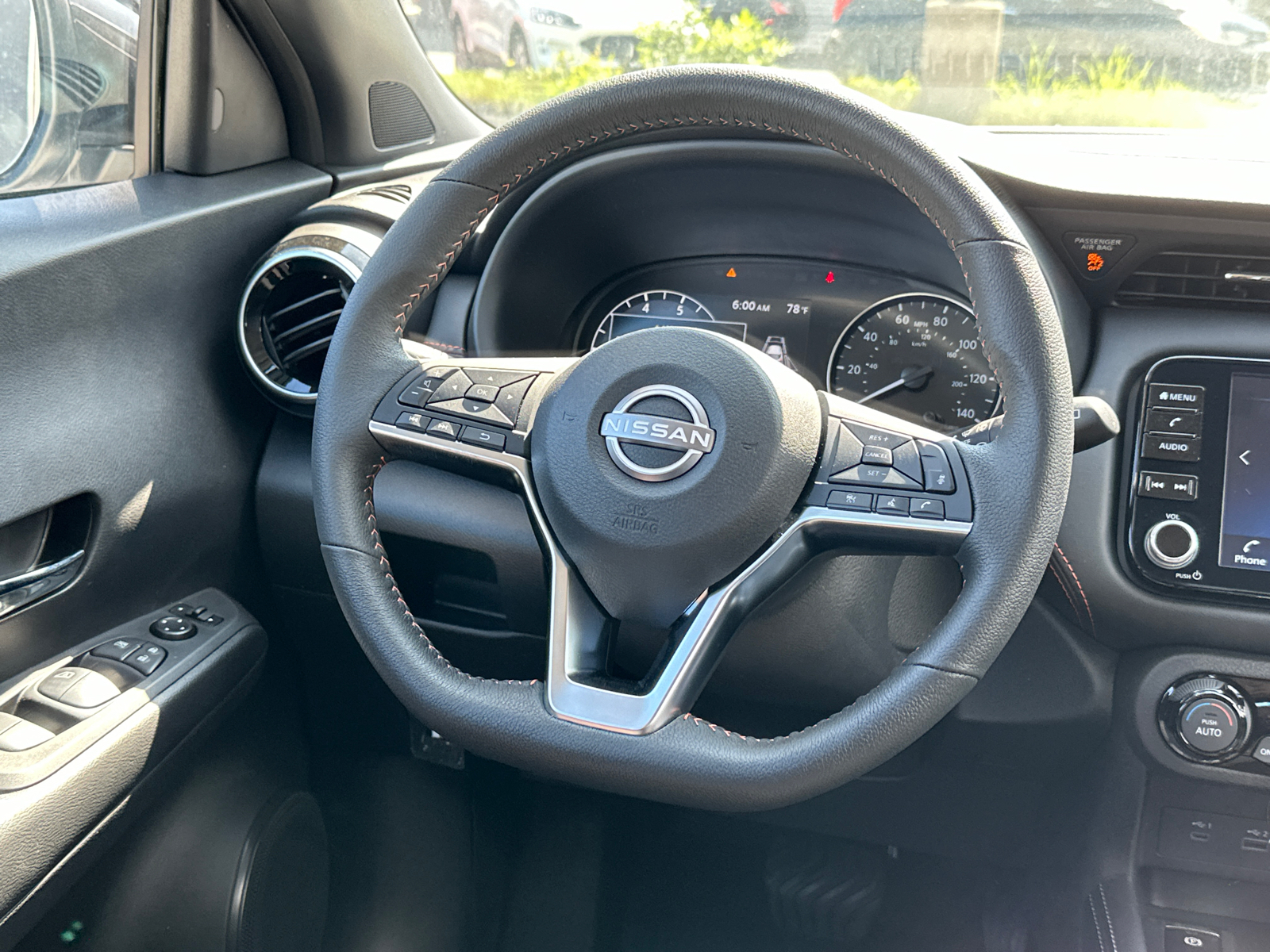 2024 Nissan Kicks SR 23