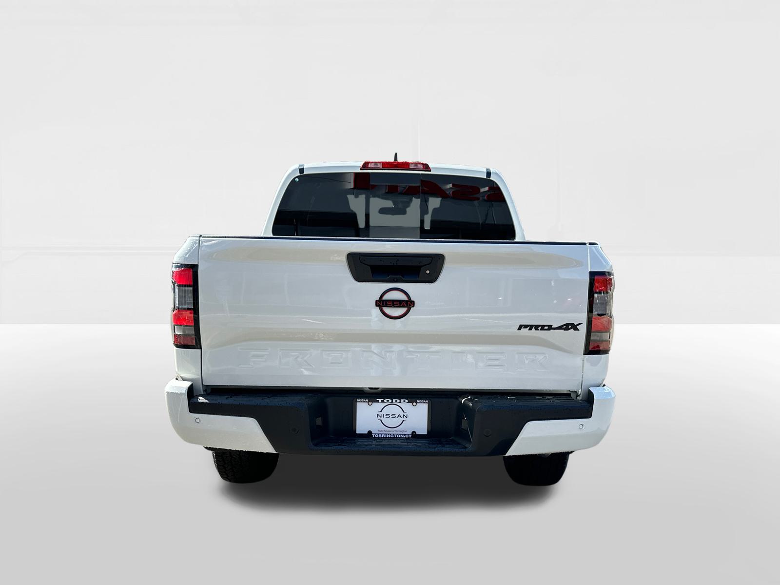 2024 Nissan Frontier PRO-4X 3