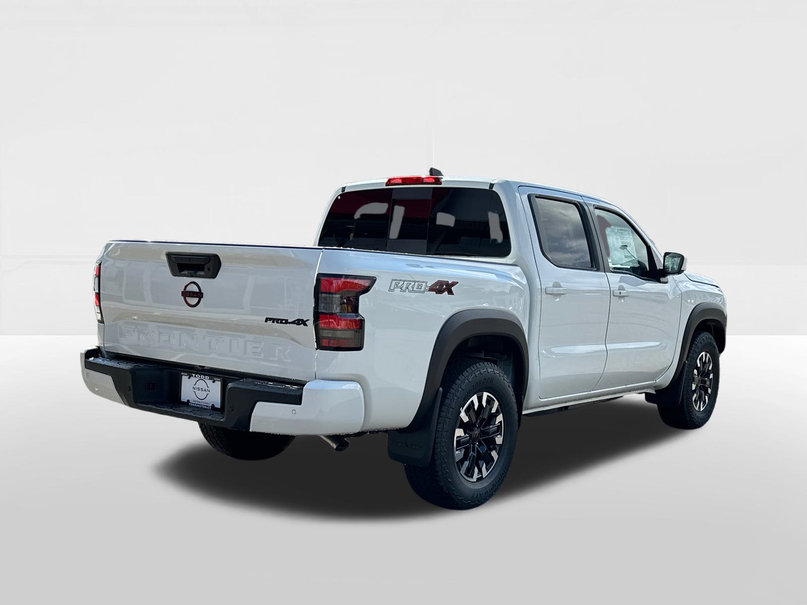 2024 Nissan Frontier PRO-4X 4