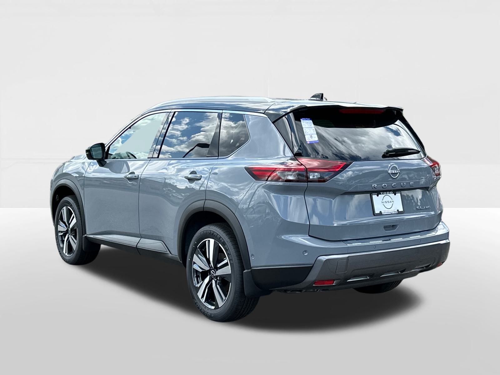 2024 Nissan Rogue SL 4