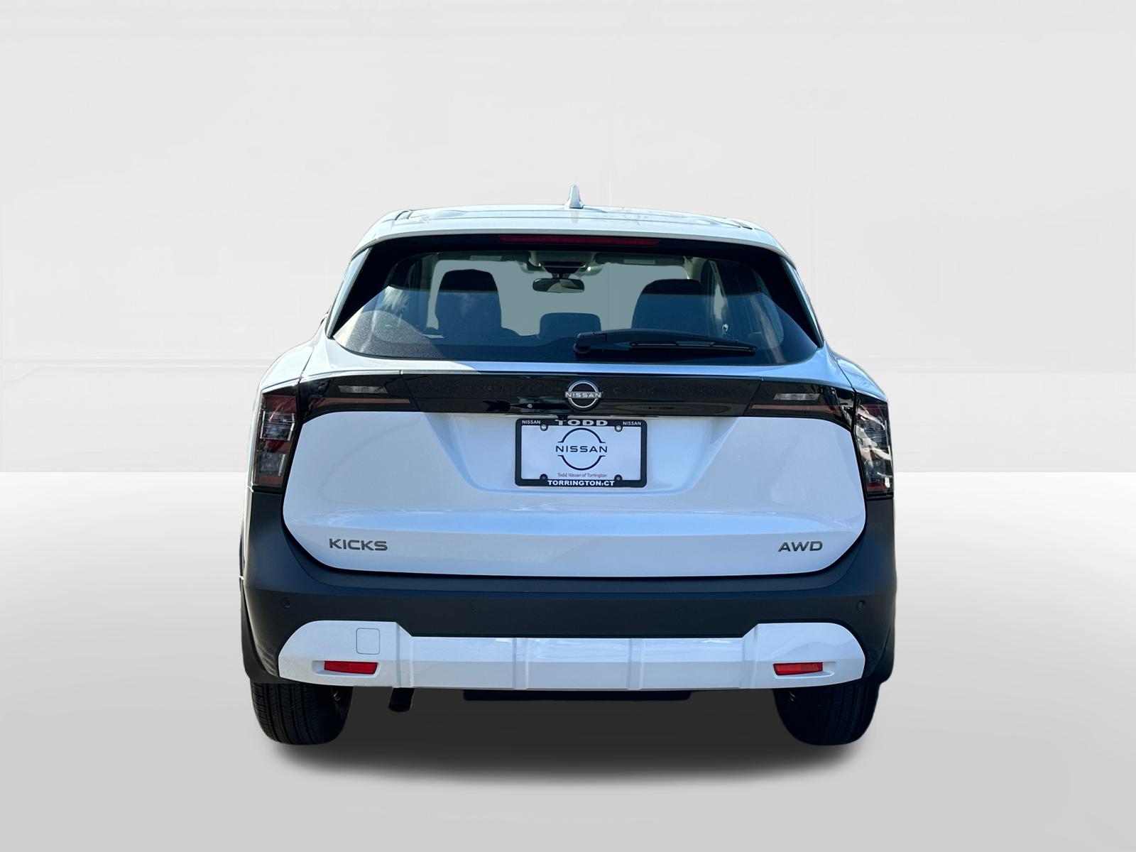 2025 Nissan Kicks S 3