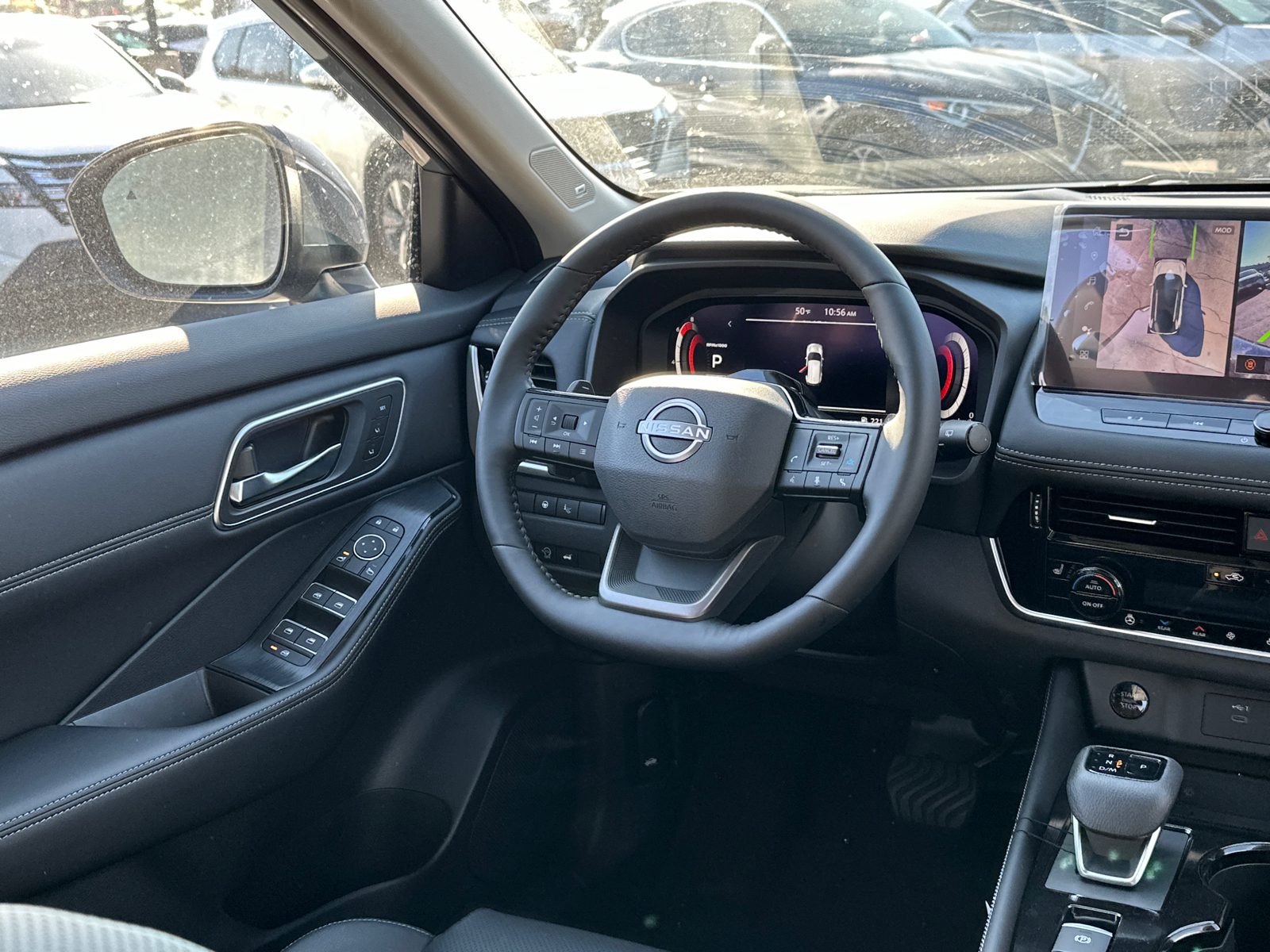 2025 Nissan Rogue Platinum 24