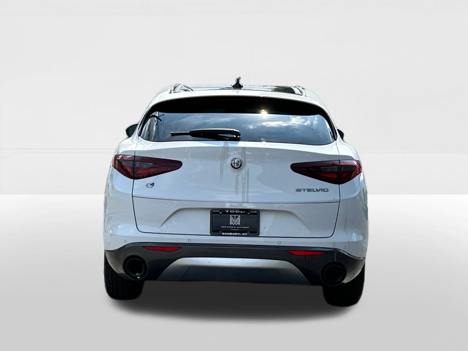 2022 Alfa Romeo Stelvio Ti CPO 5