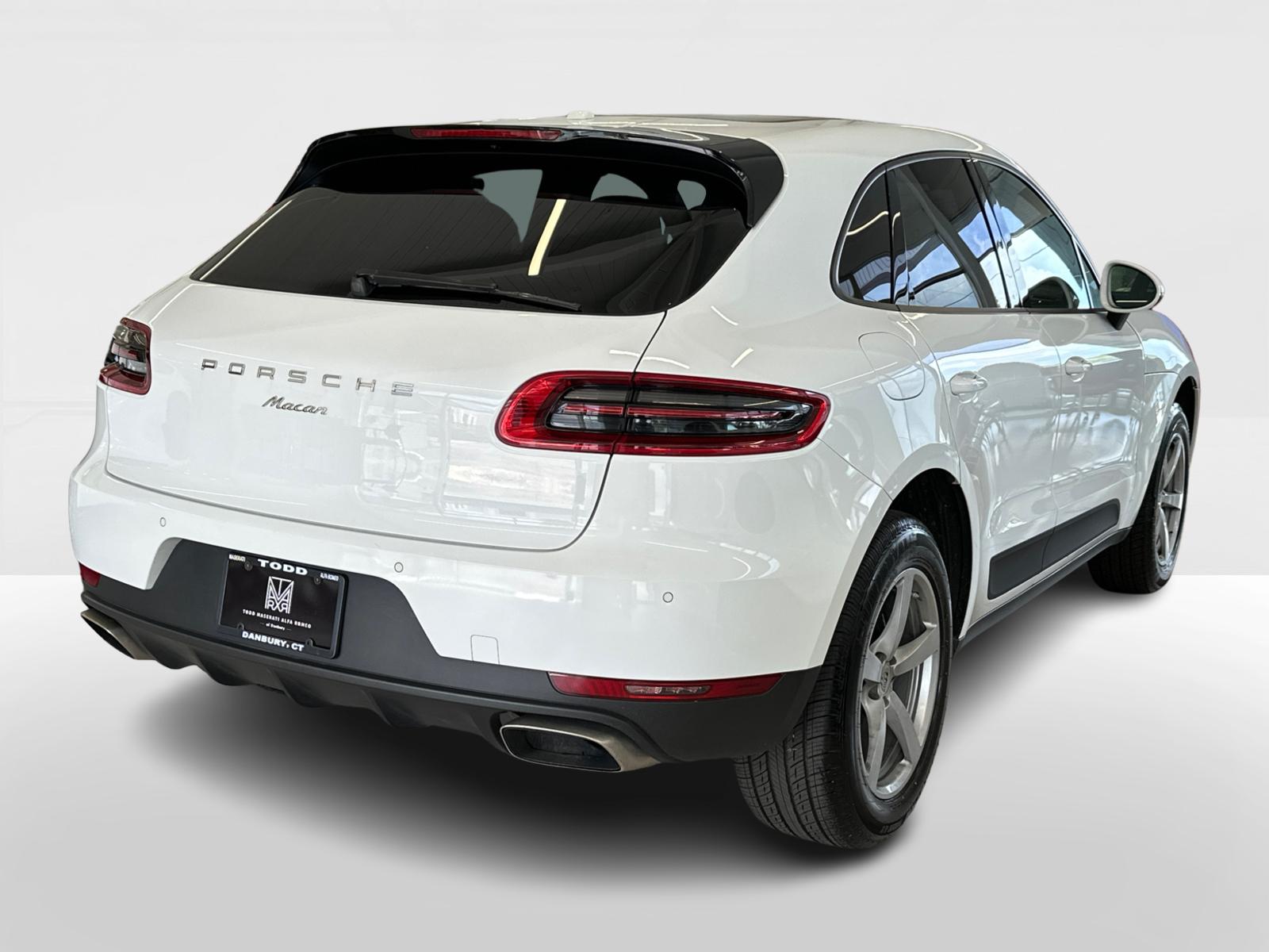 2018 Porsche Macan  6