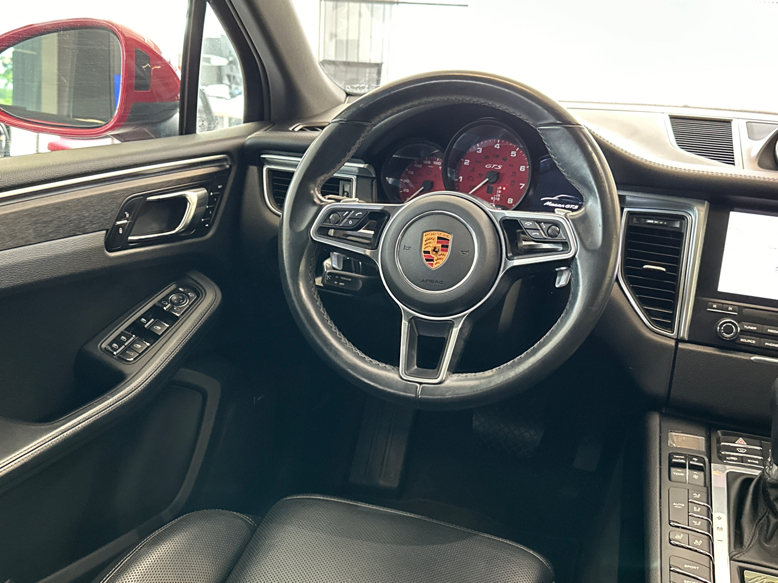 2018 Porsche Macan GTS 25