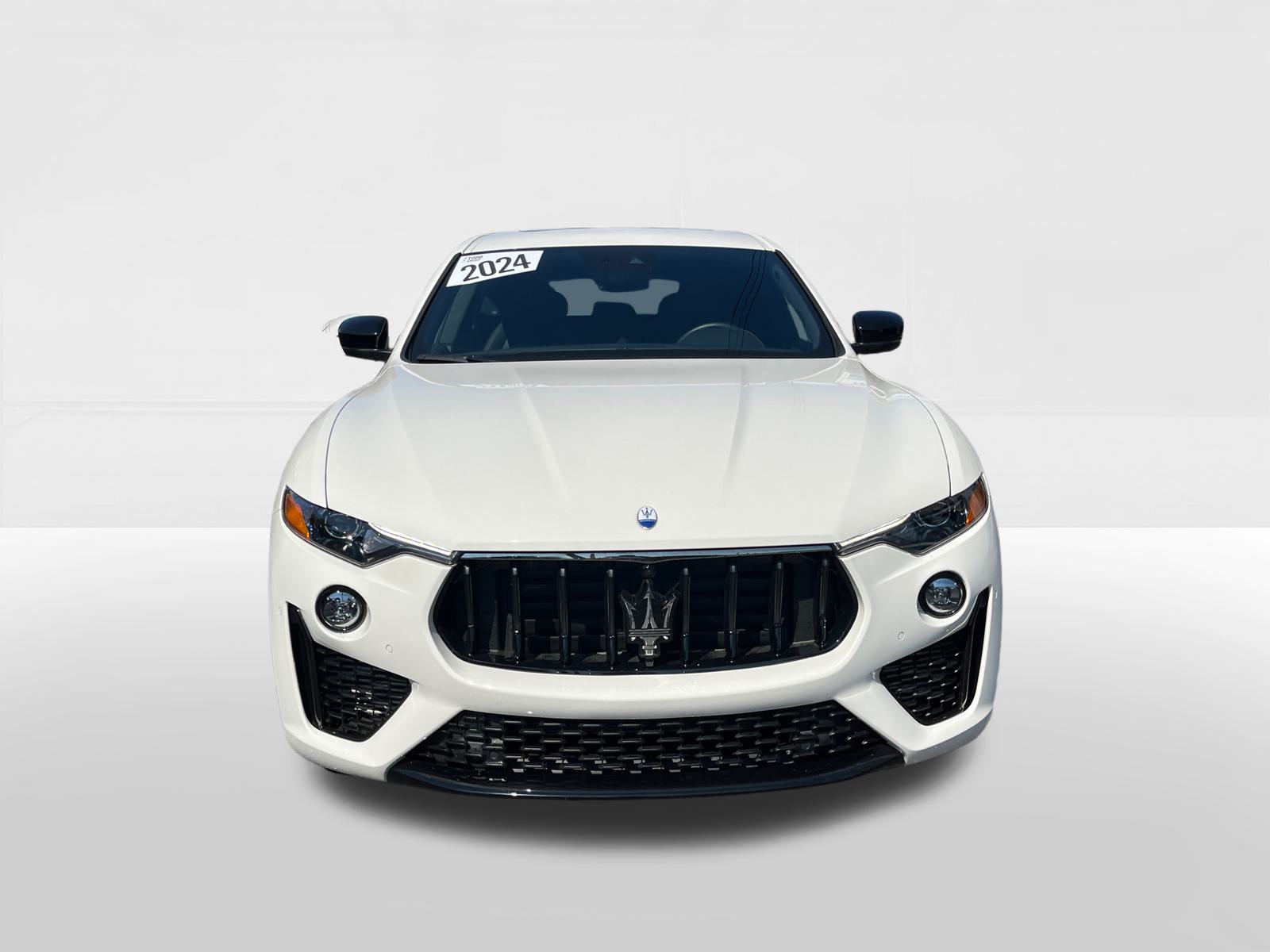 2024 Maserati Levante Modena 3