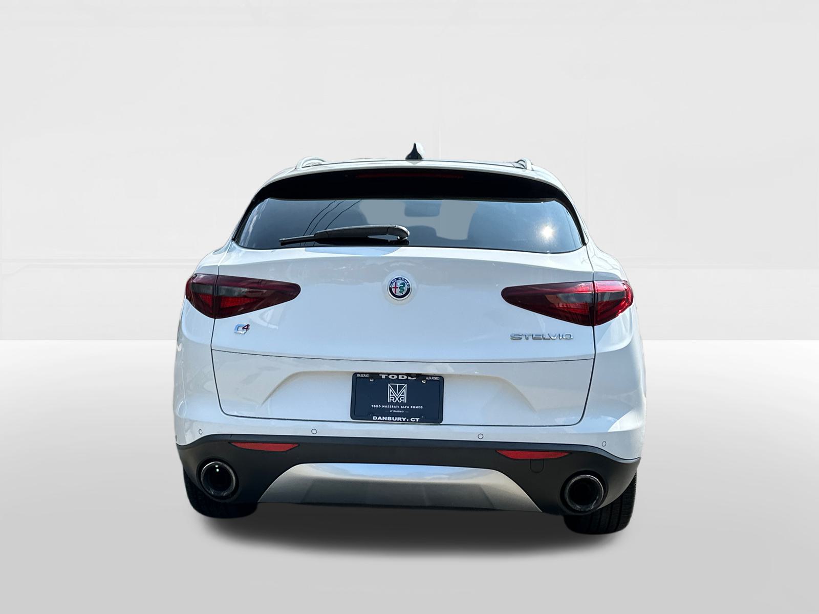 2018 Alfa Romeo Stelvio Ti 5