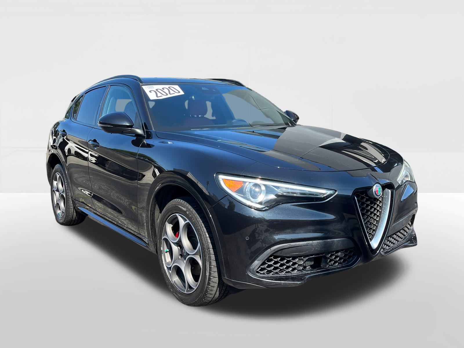 2020 Alfa Romeo Stelvio Base 2