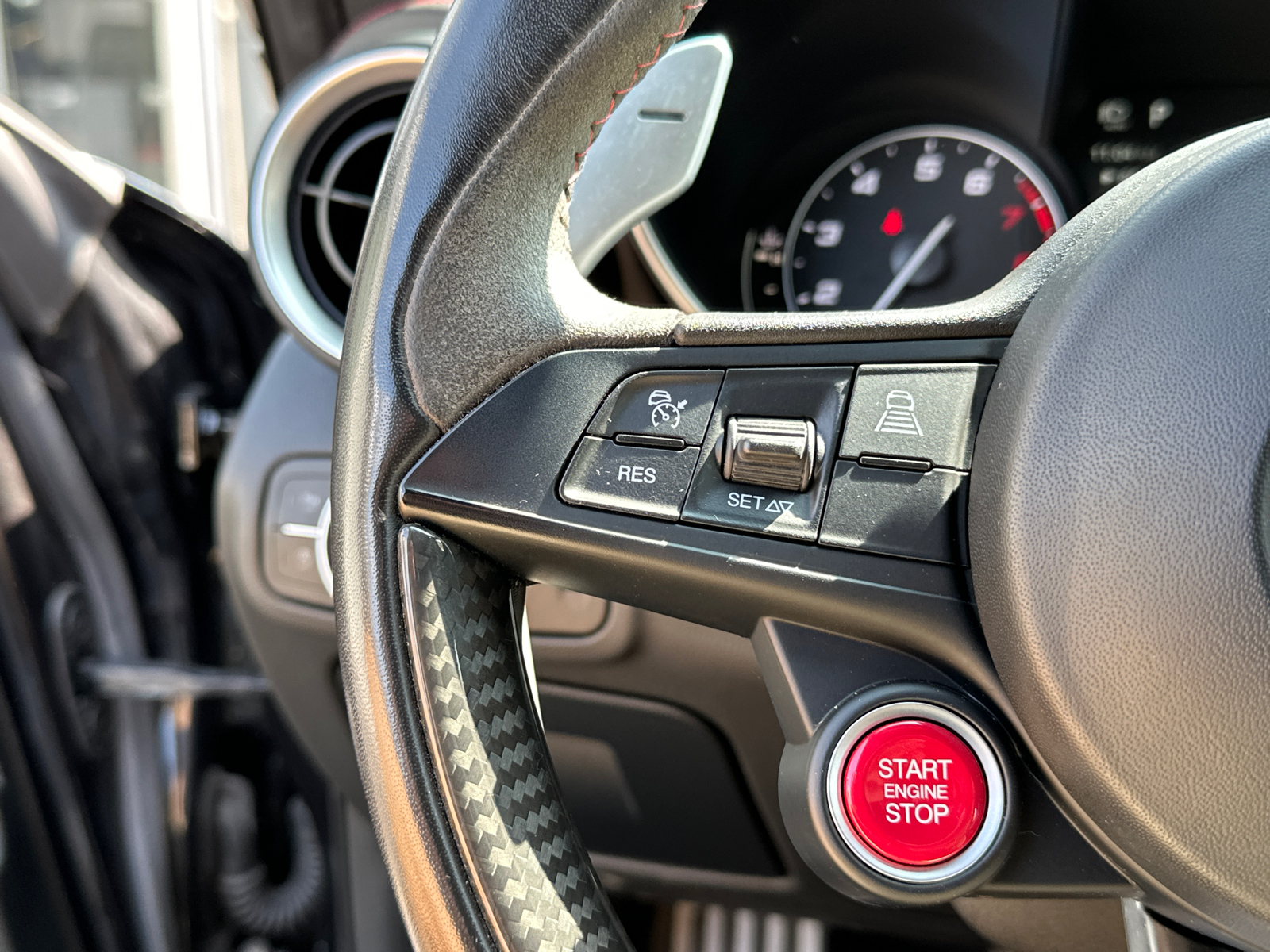 2018 Alfa Romeo Giulia Quadrifoglio 12