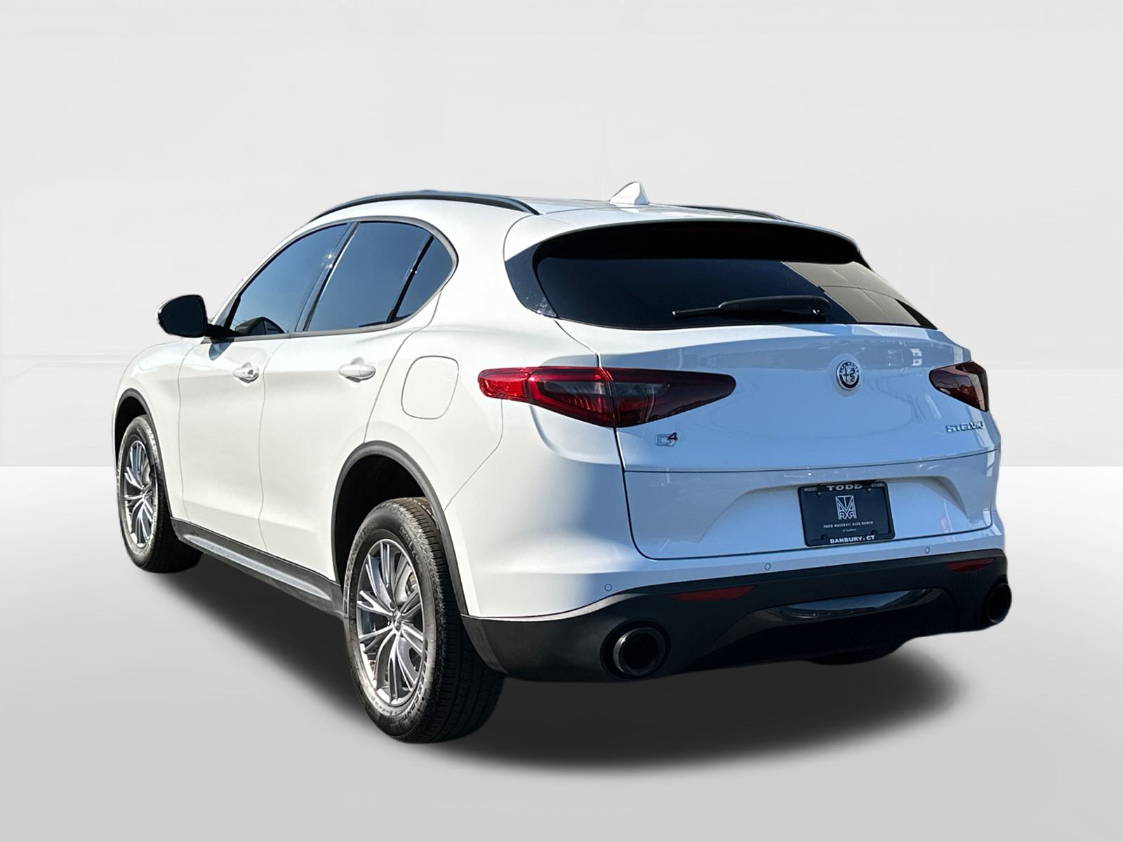 2022 Alfa Romeo Stelvio Sprint 4