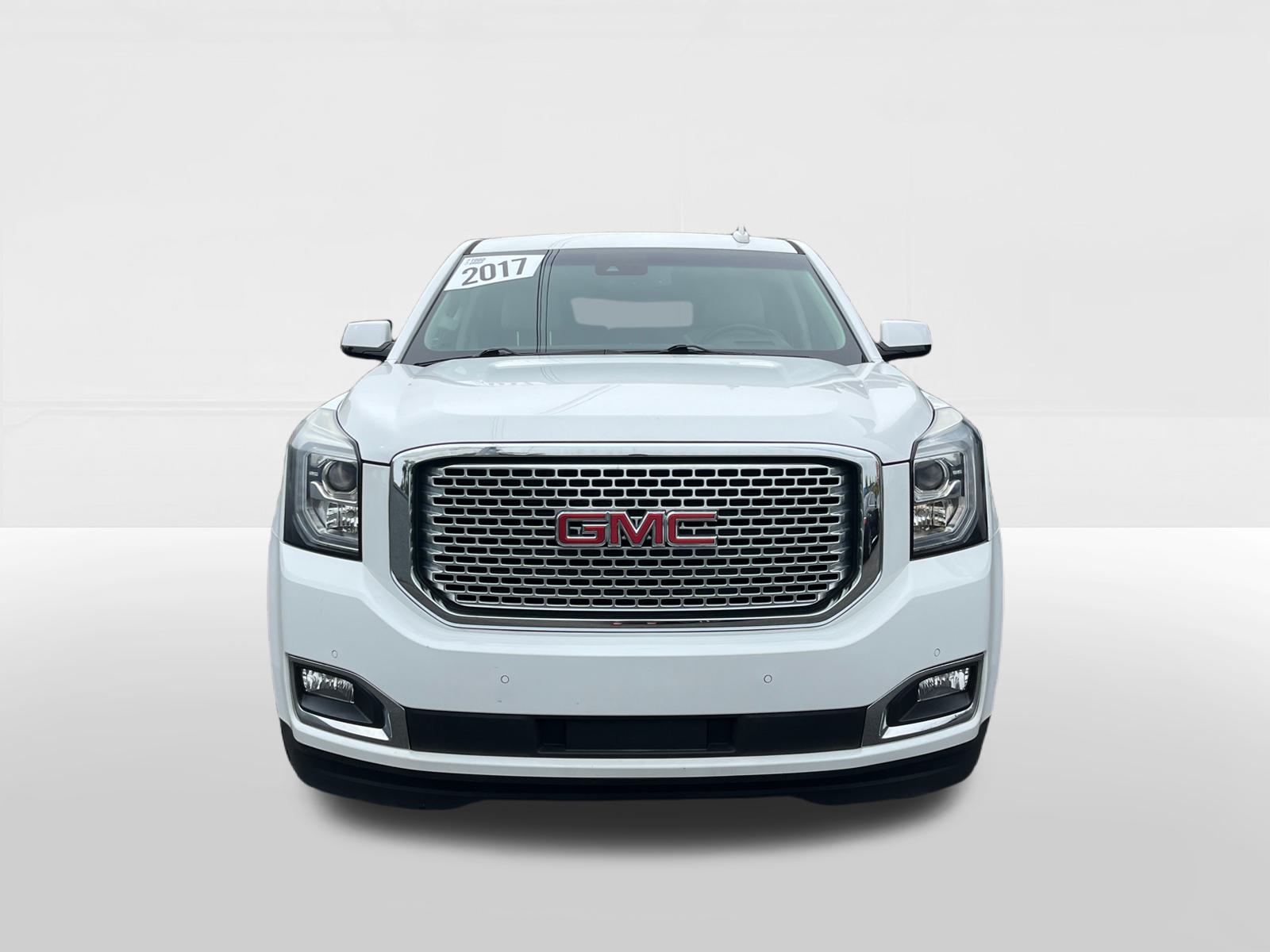 2017 GMC Yukon XL Denali 3