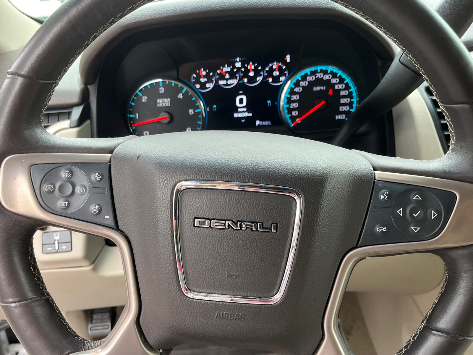 2017 GMC Yukon XL Denali 11