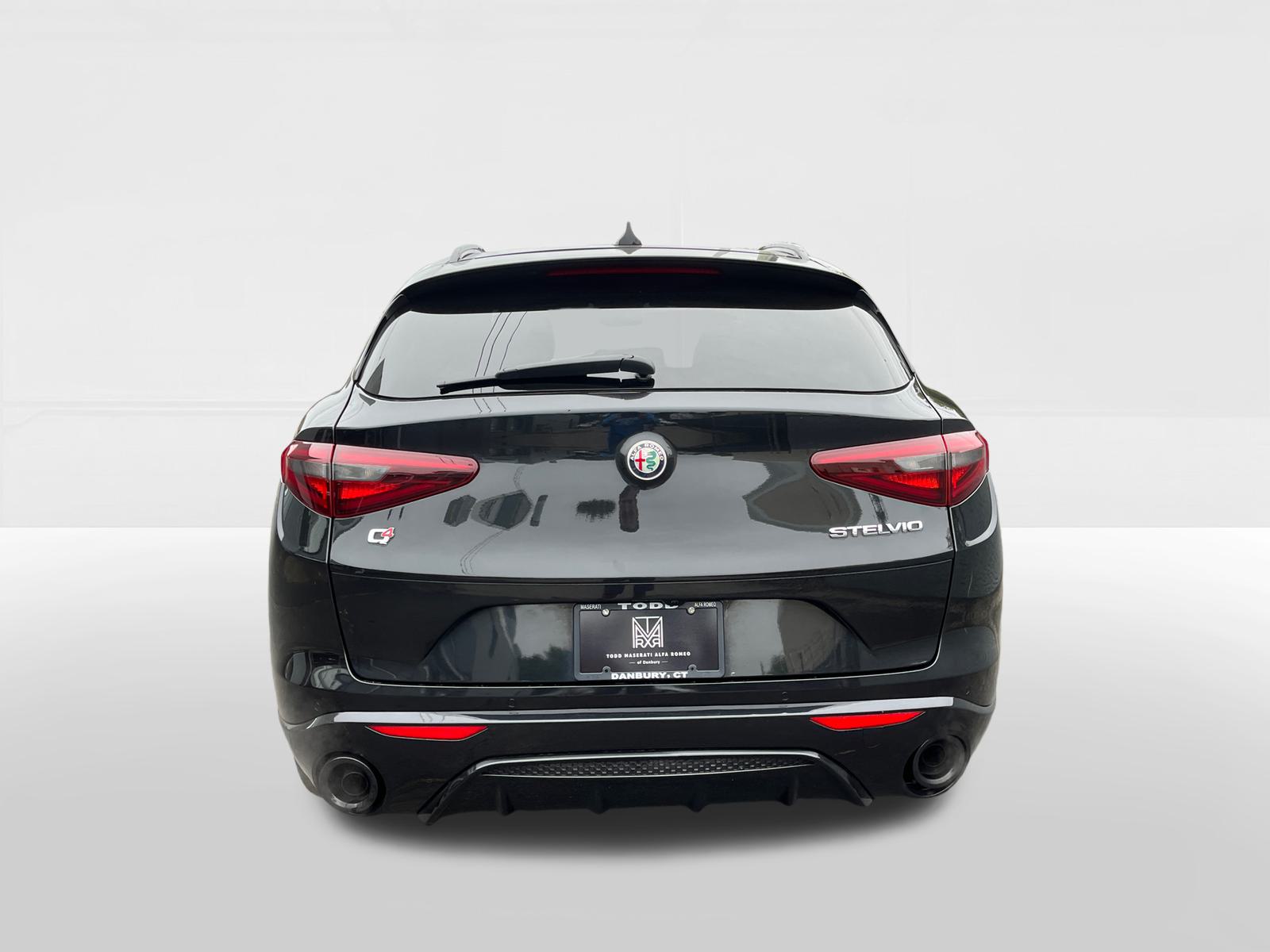 2021 Alfa Romeo Stelvio Ti Sport 5