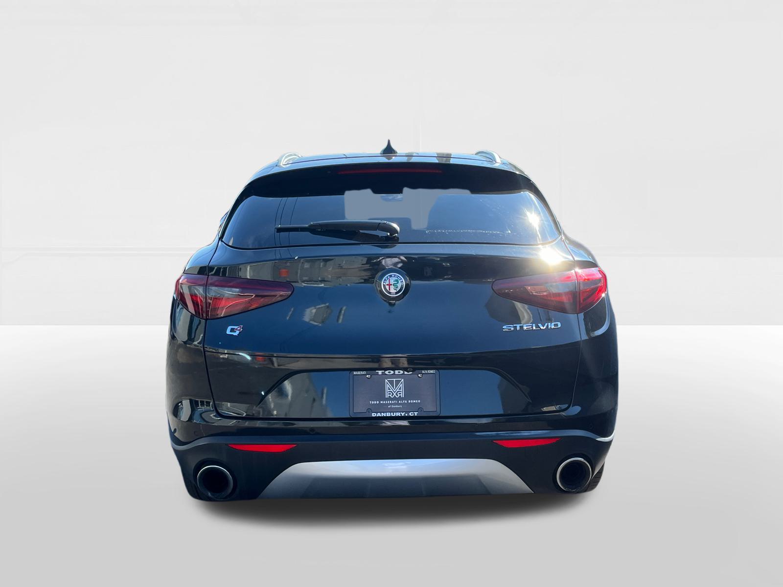 2019 Alfa Romeo Stelvio Base 5