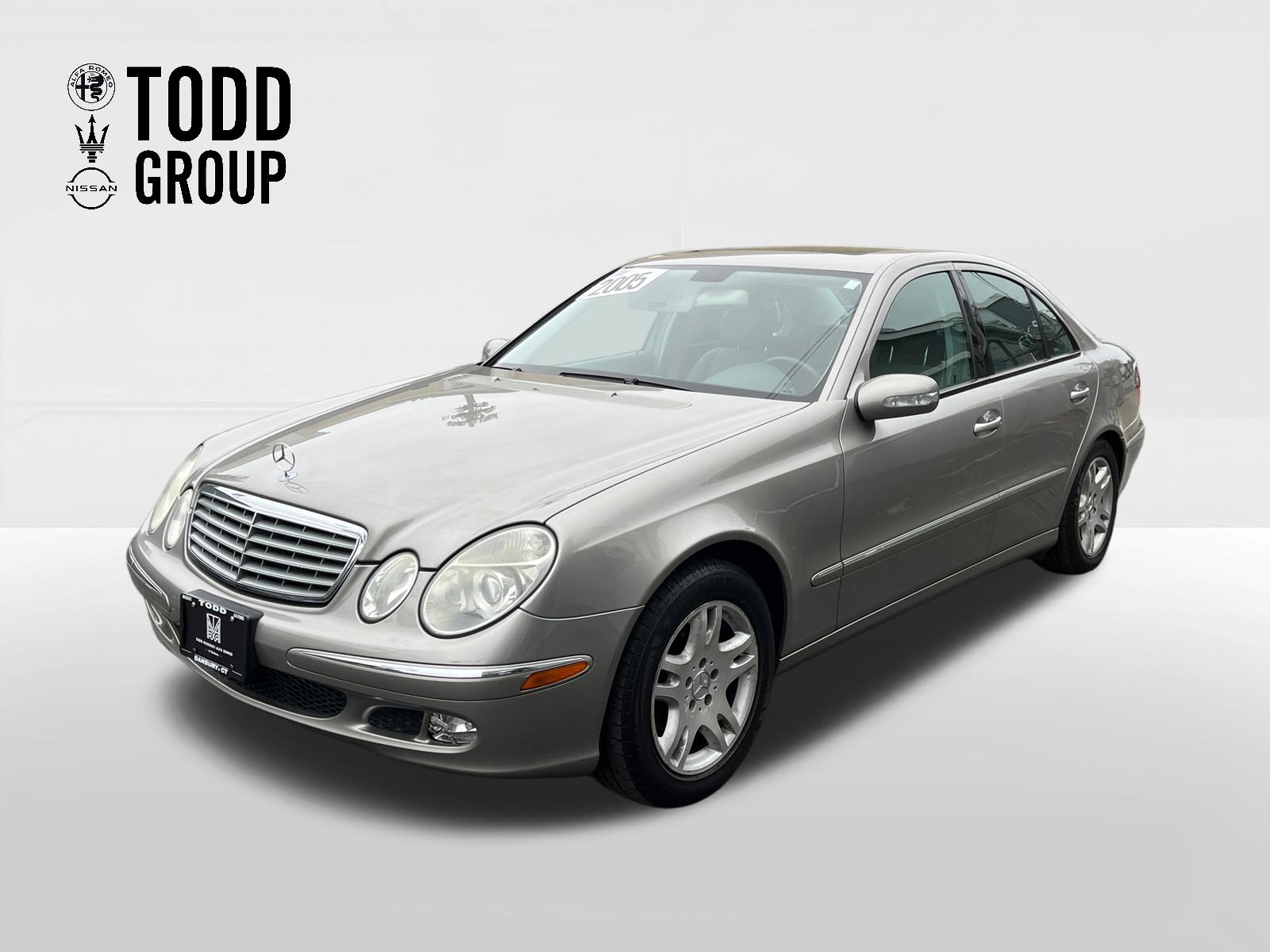 2005 Mercedes-Benz E-Class E 320 1