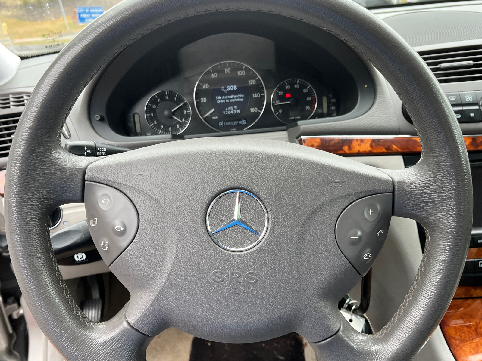 2005 Mercedes-Benz E-Class E 320 9