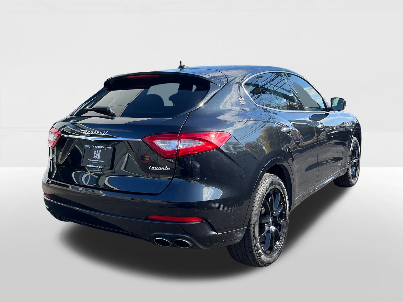 2020 Maserati Levante Base 4