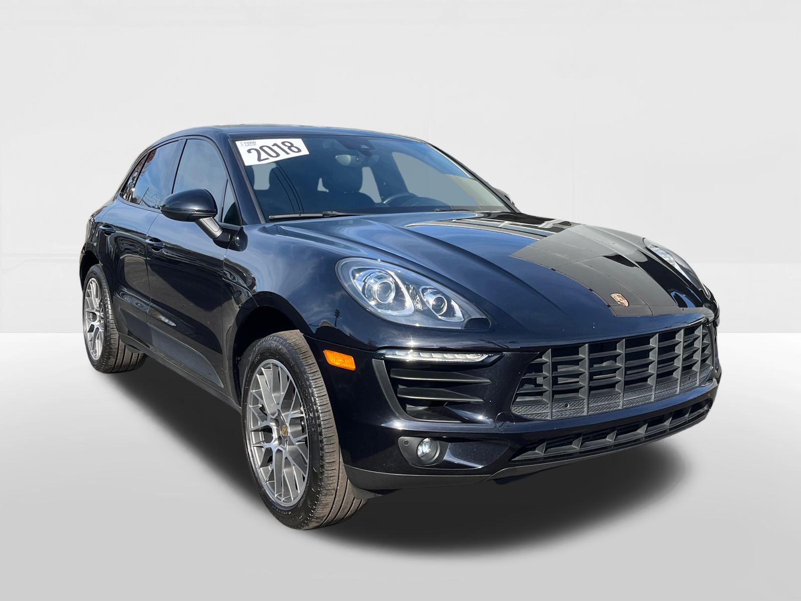 2018 Porsche Macan Base 2