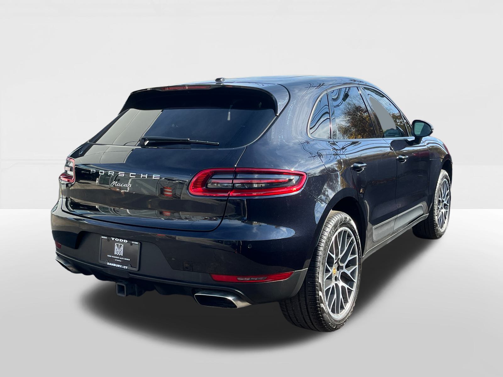 2018 Porsche Macan Base 4