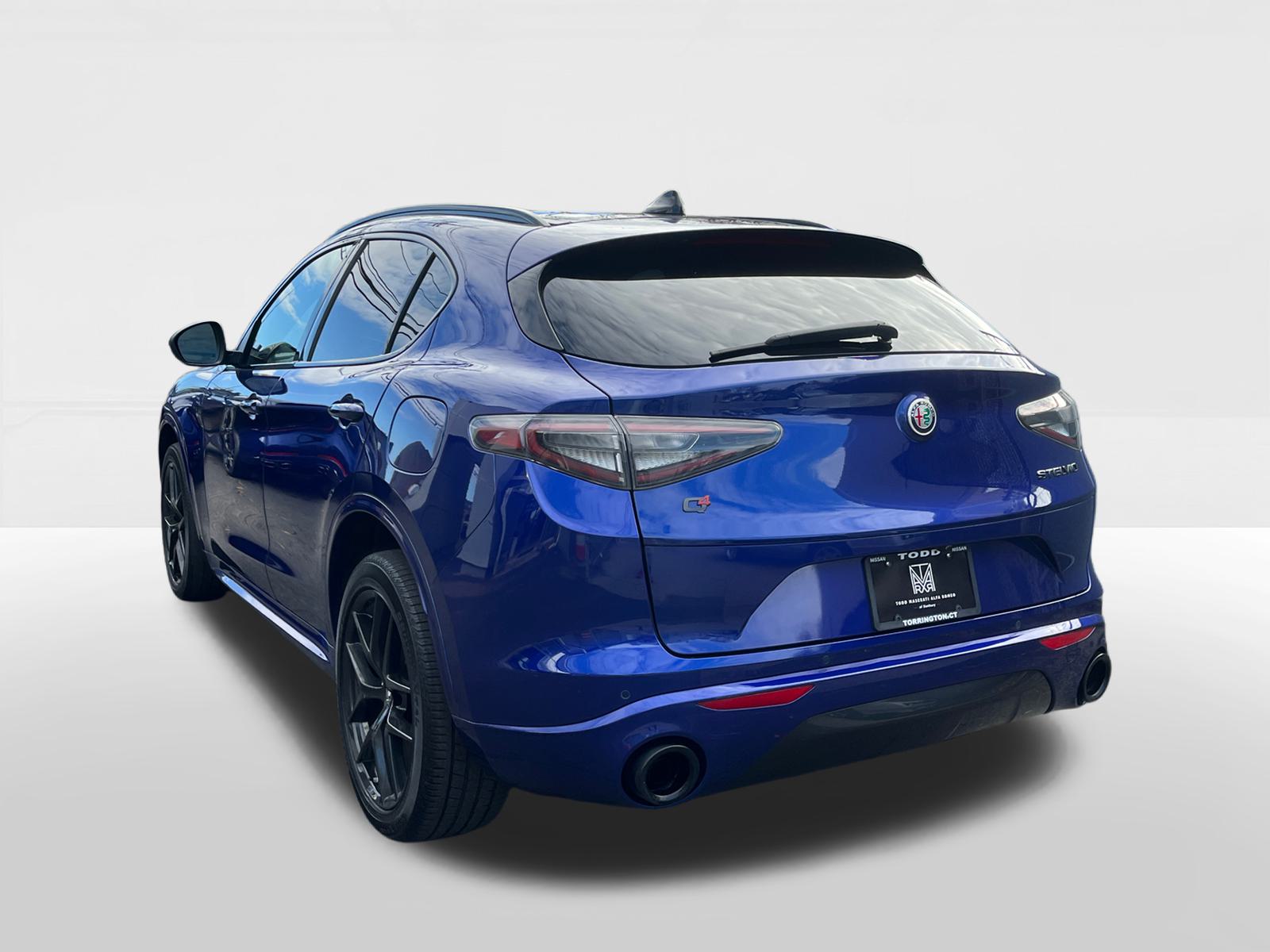 2021 Alfa Romeo Stelvio Ti Sport 6