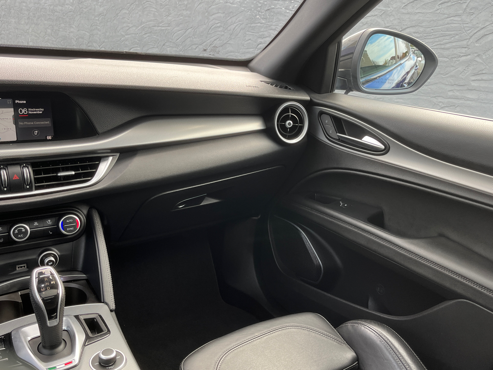 2021 Alfa Romeo Stelvio Ti Sport 22