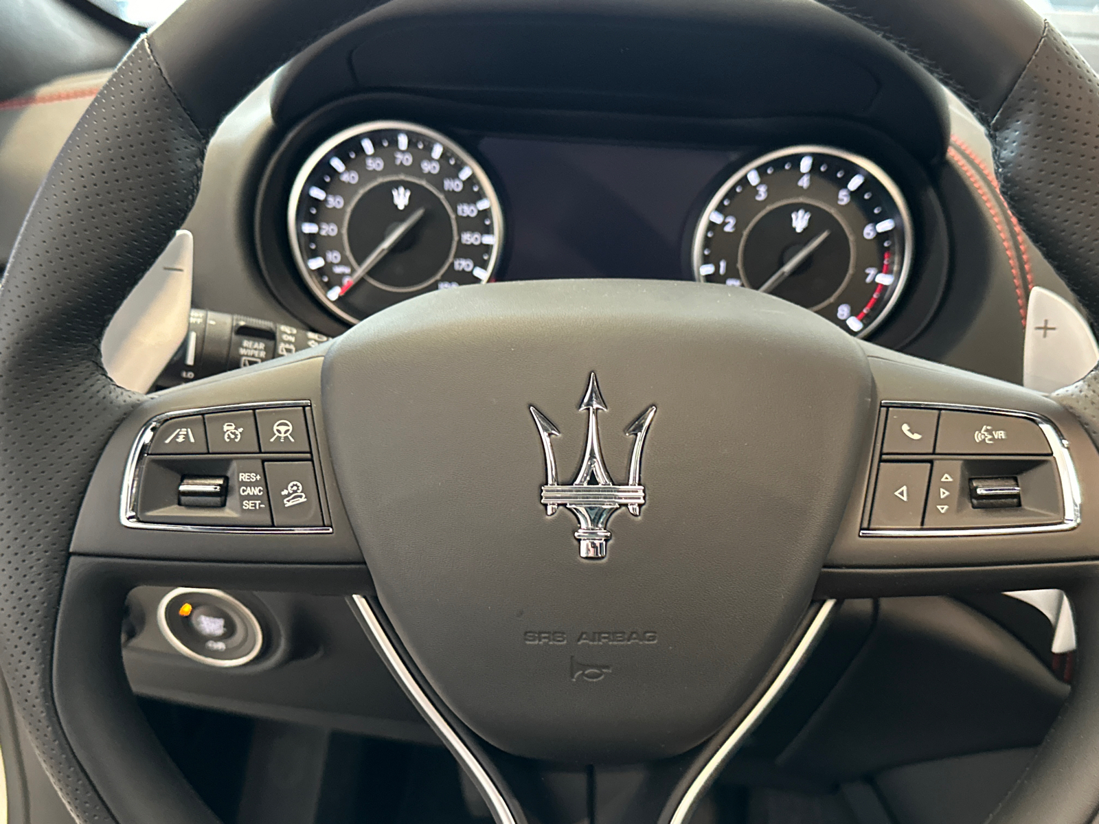 2024 Maserati Levante Modena 12