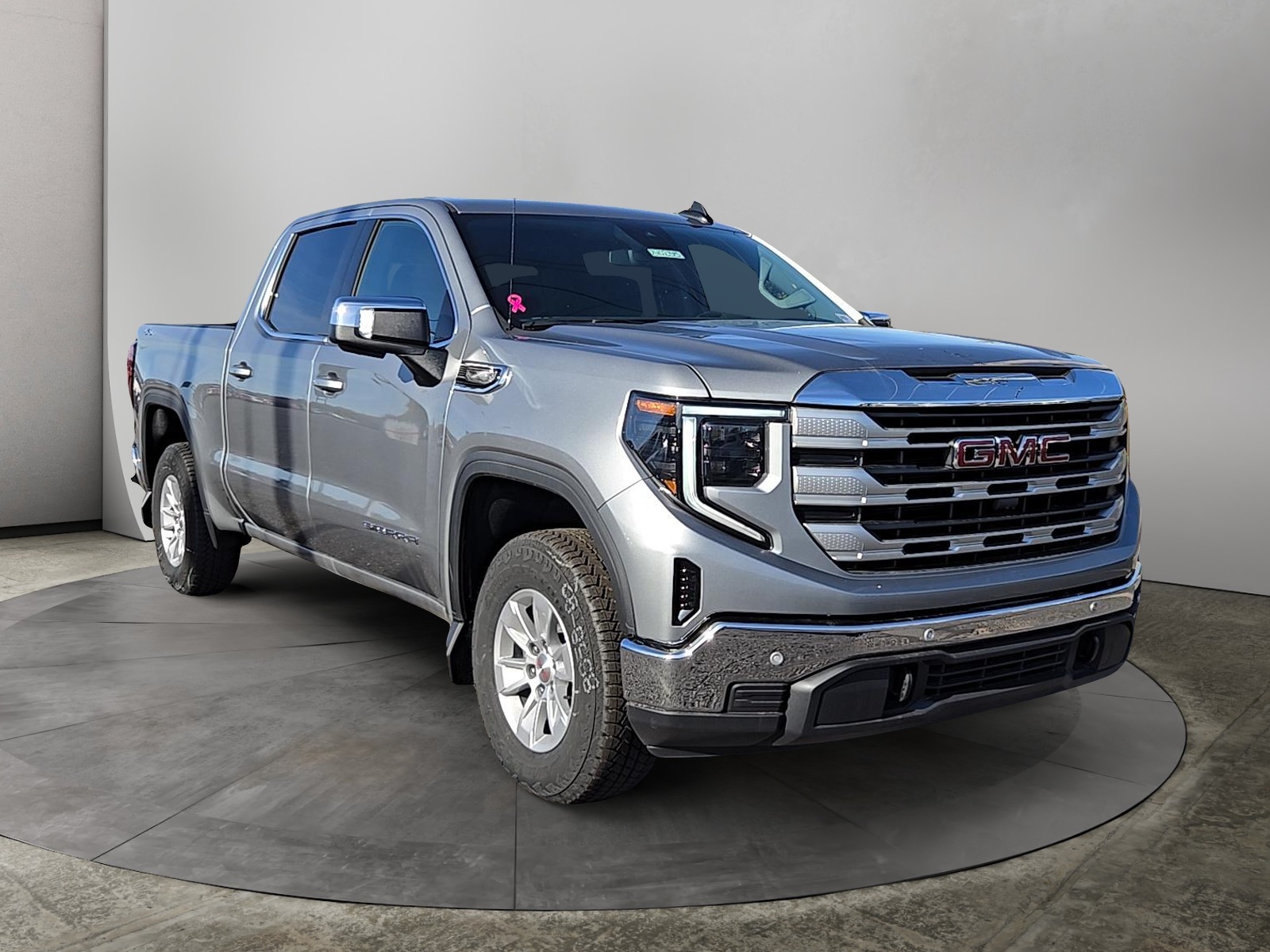 2024 GMC Sierra 1500 SLE 1