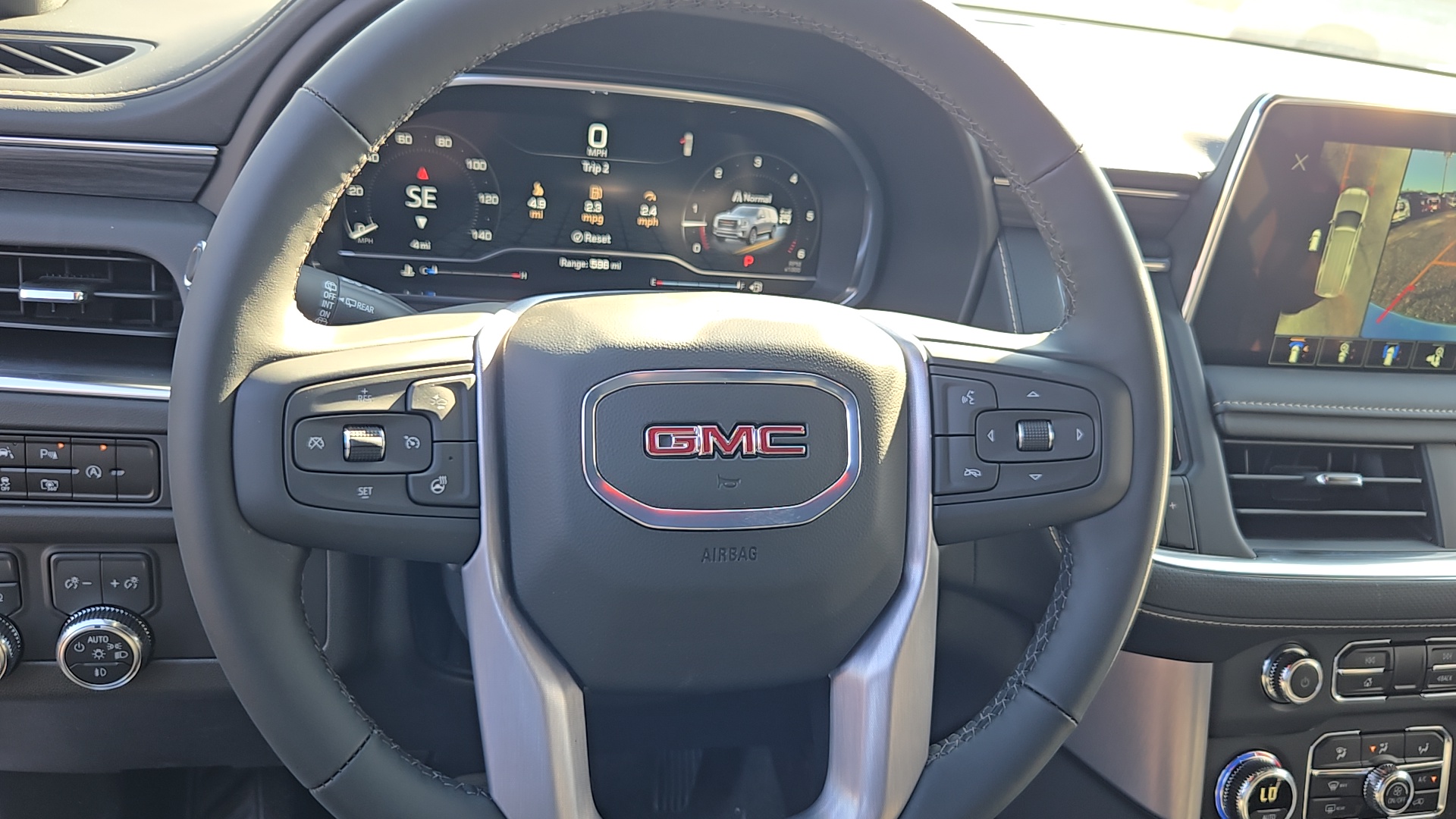 2024 GMC Yukon XL SLT 11