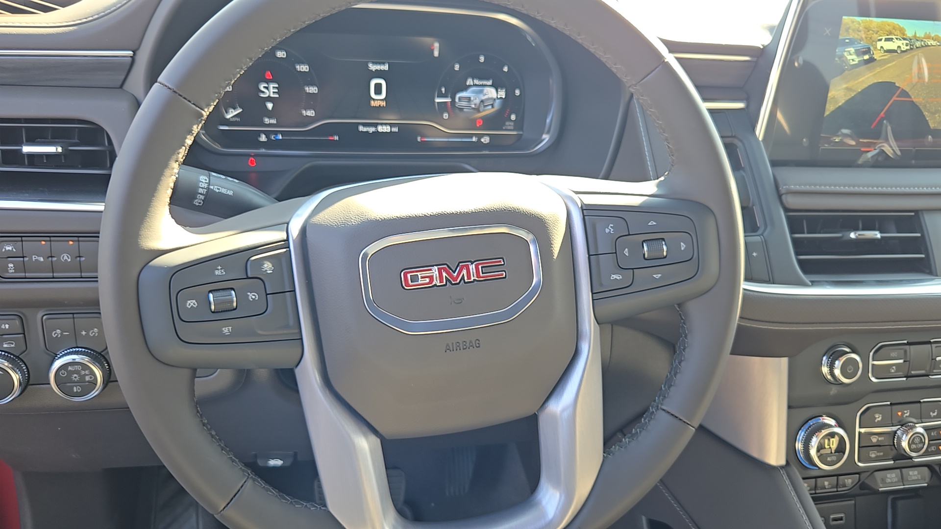 2024 GMC Yukon XL SLT 11