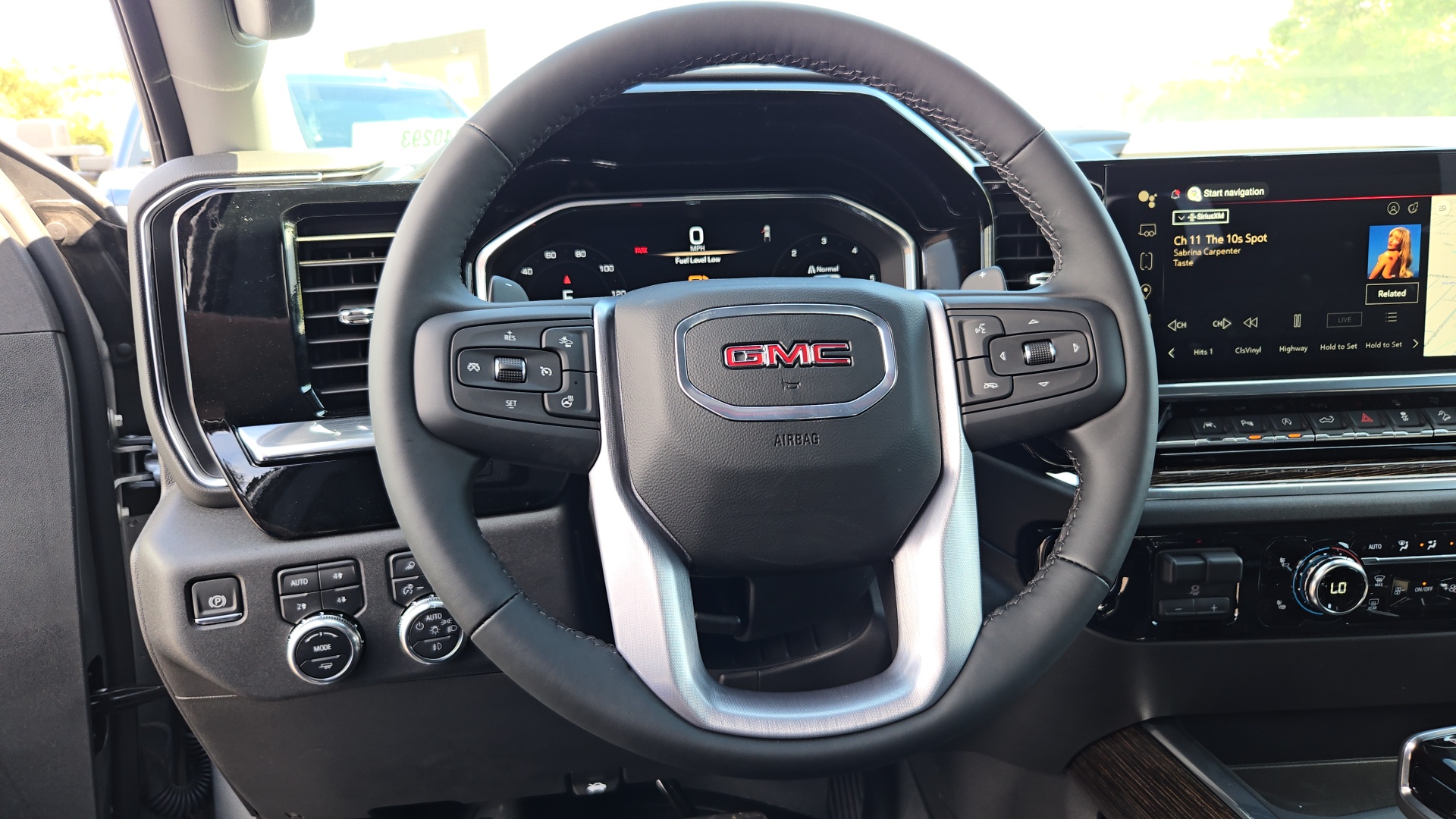 2024 GMC Sierra 1500 Elevation 11