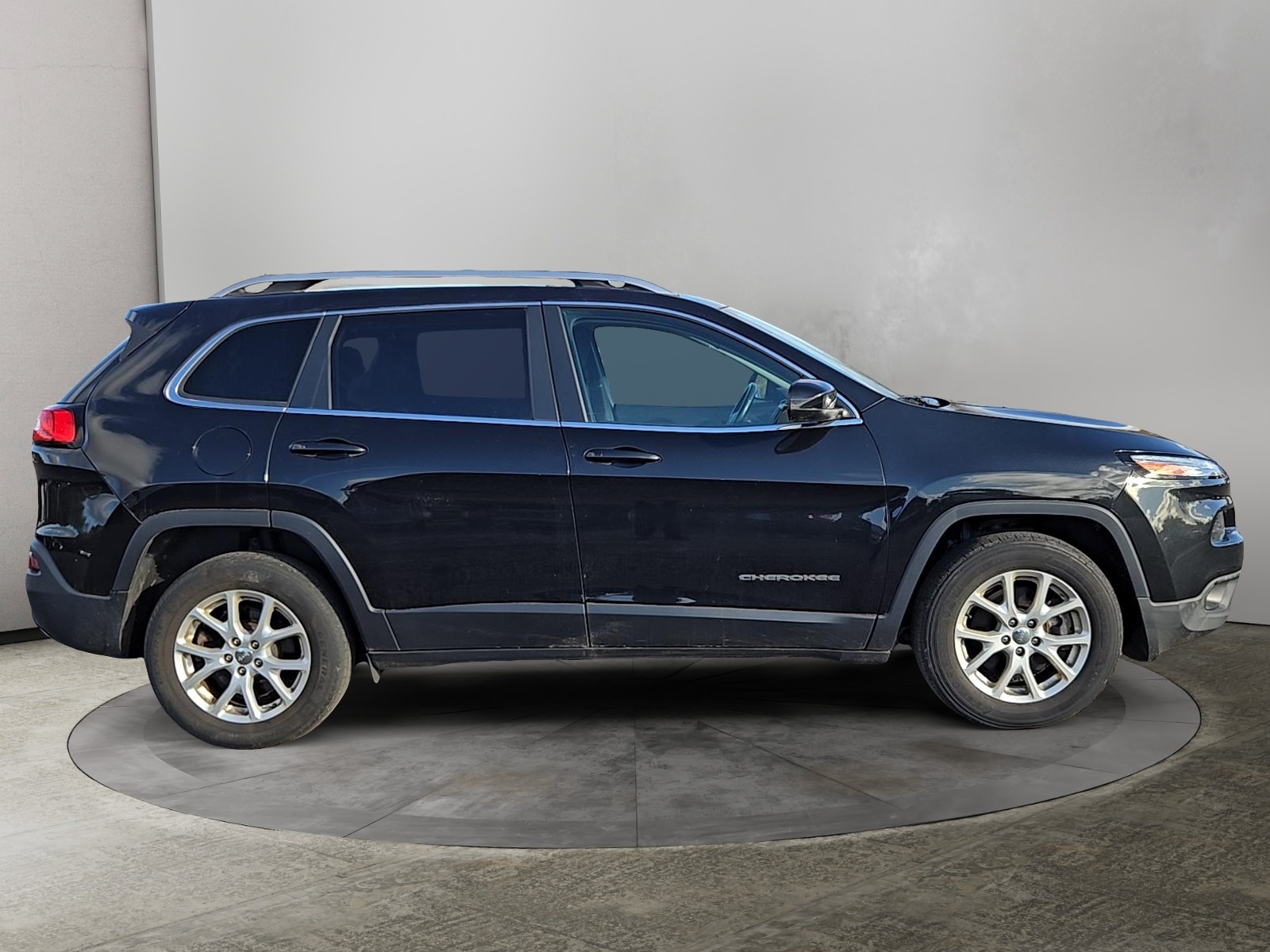 2016 Jeep Cherokee Latitude 8