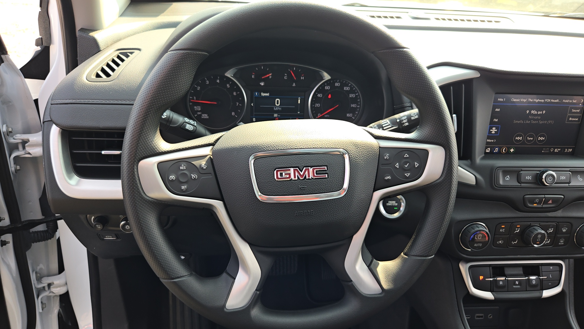 2024 GMC Terrain SLE 13