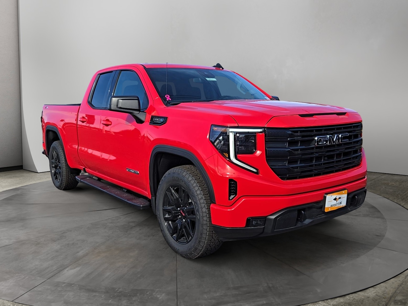 2024 GMC Sierra 1500 Elevation 1