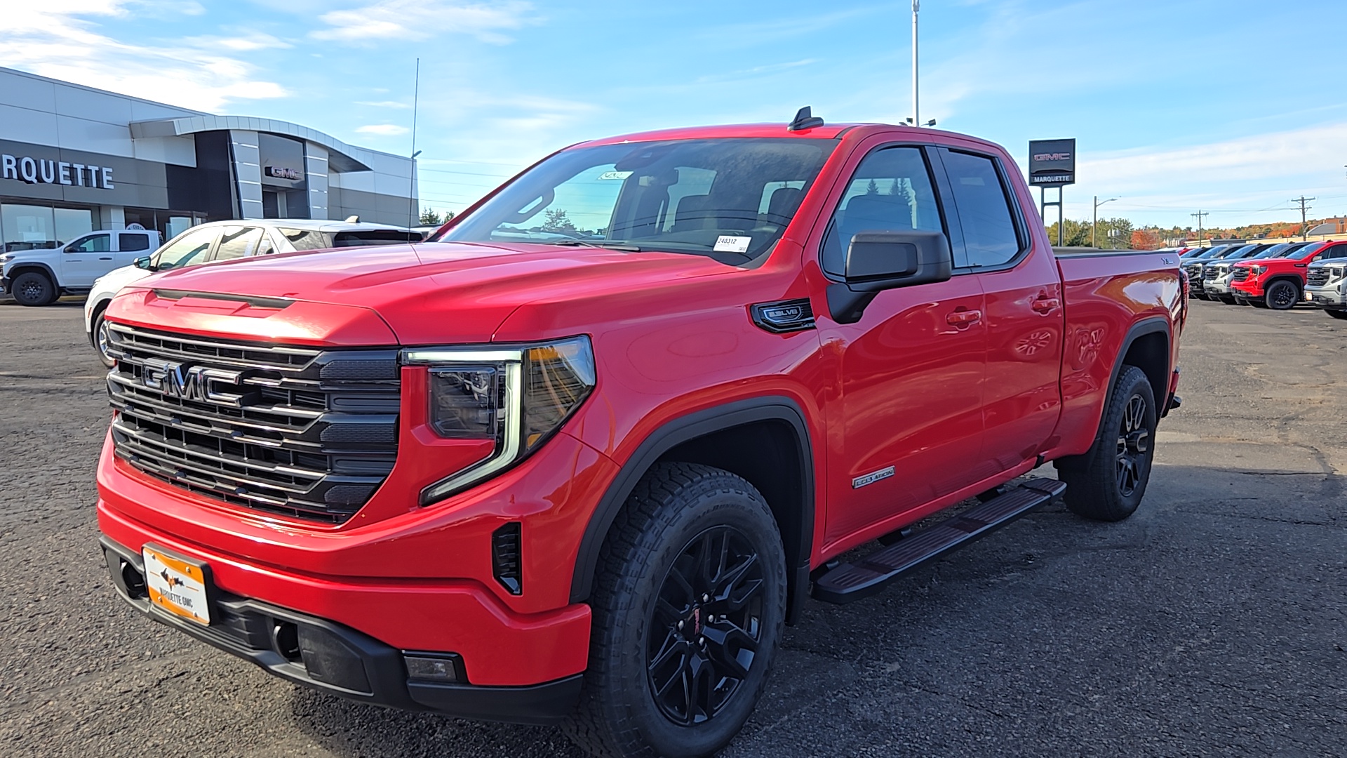 2024 GMC Sierra 1500 Elevation 3