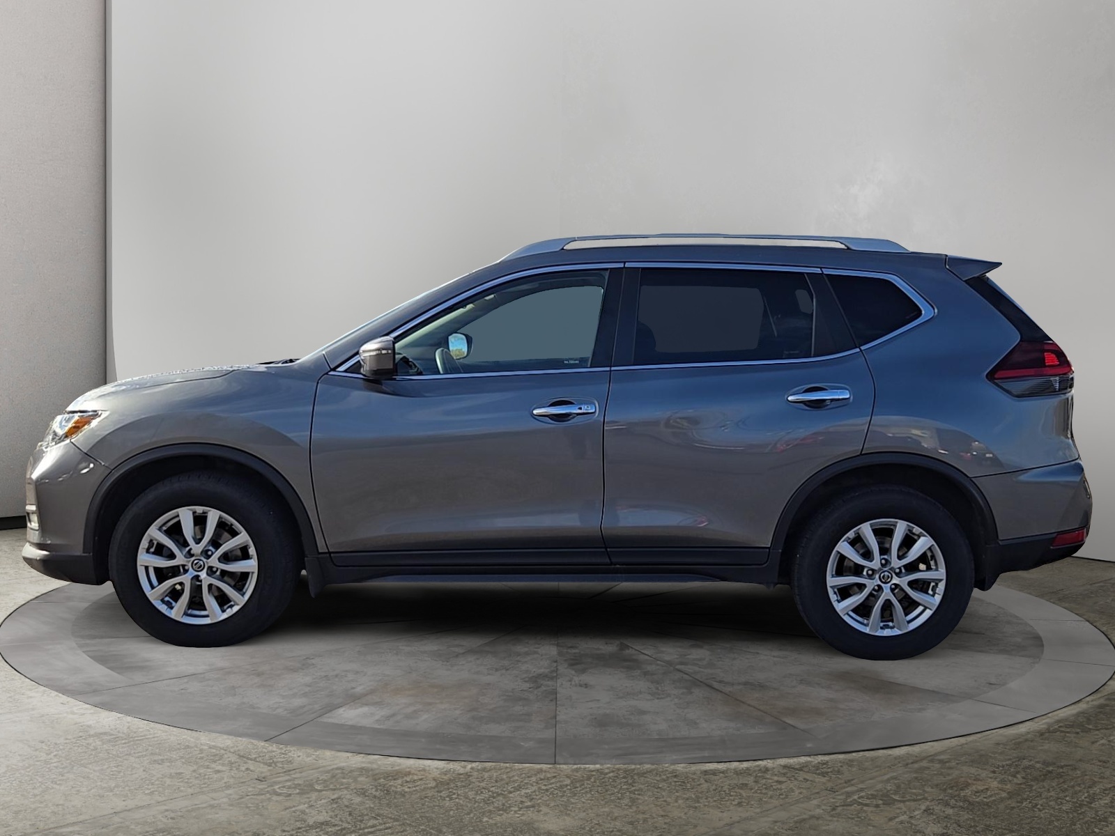 2020 Nissan Rogue SV 4